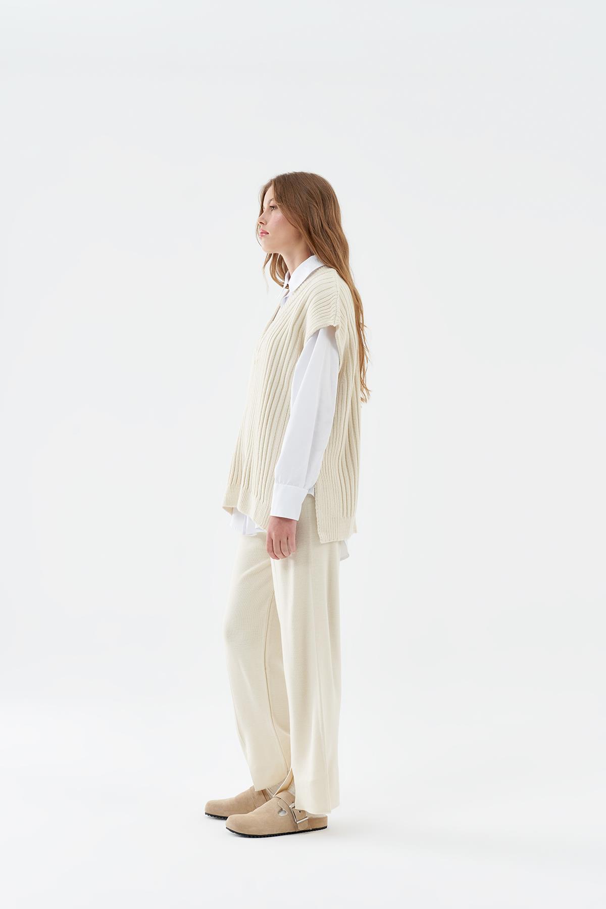 Liya Önden Yırtmaçlı Triko Pantolon I Bej