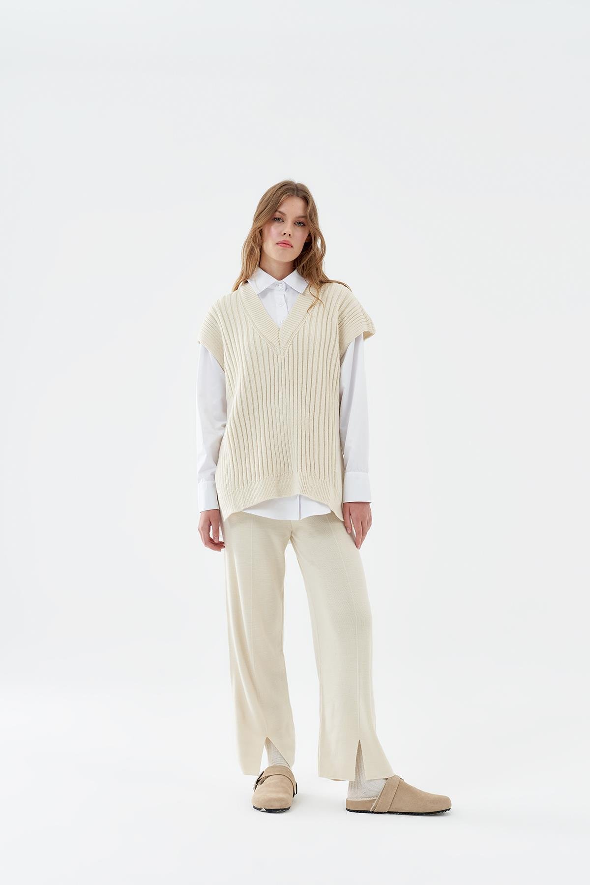 Liya Önden Yırtmaçlı Triko Pantolon I Bej