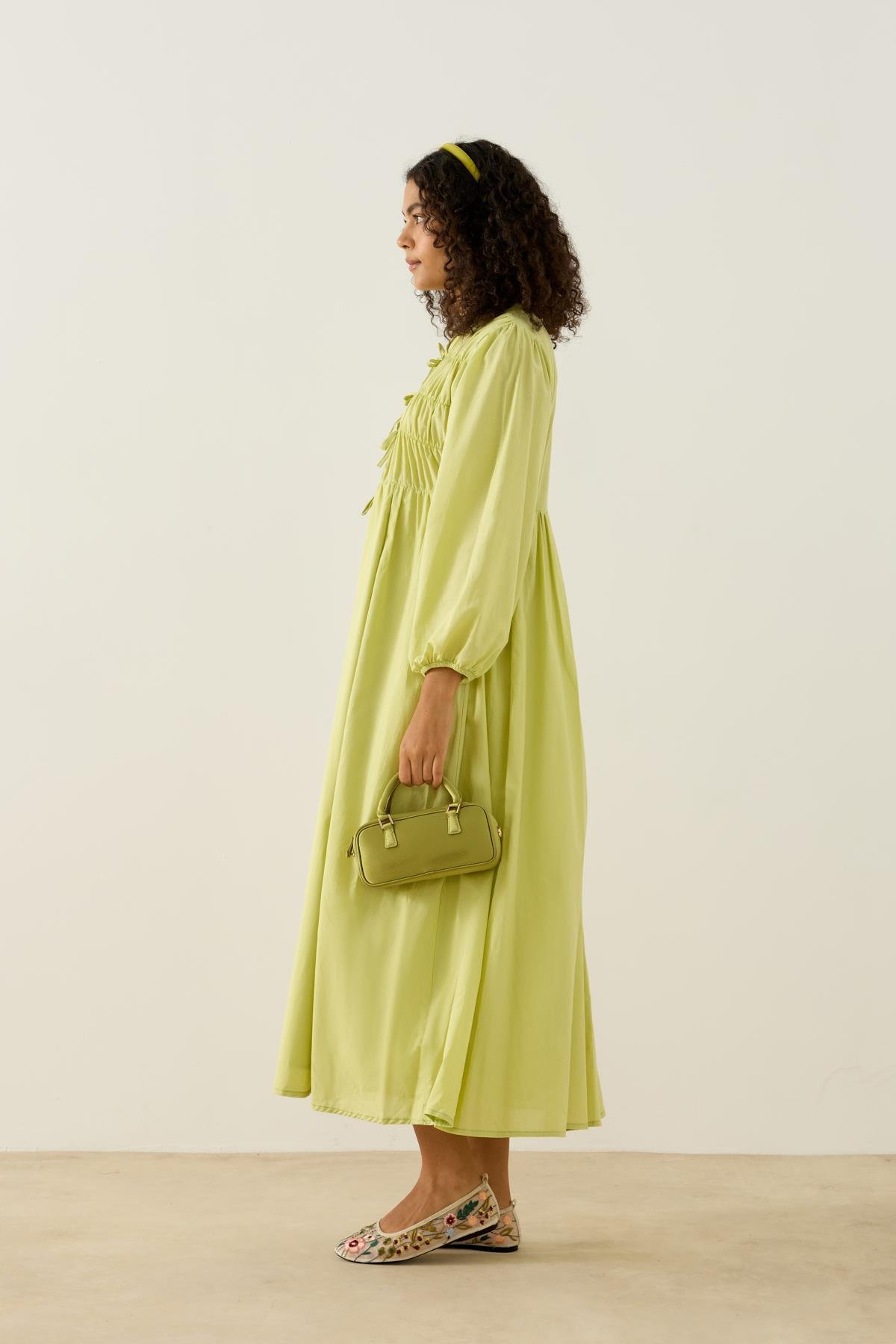 Lucianna Fiyonklu Büzgülü Vual Elbise - Yeşil