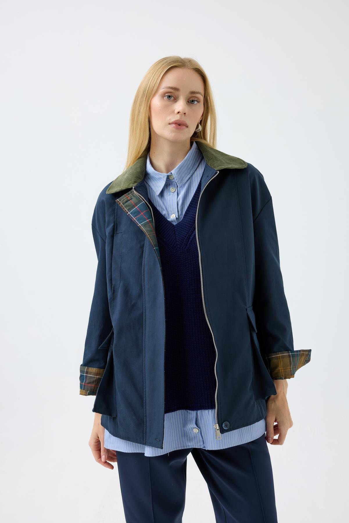 Marcie Ekose Detaylı Trençkot - Lacivert