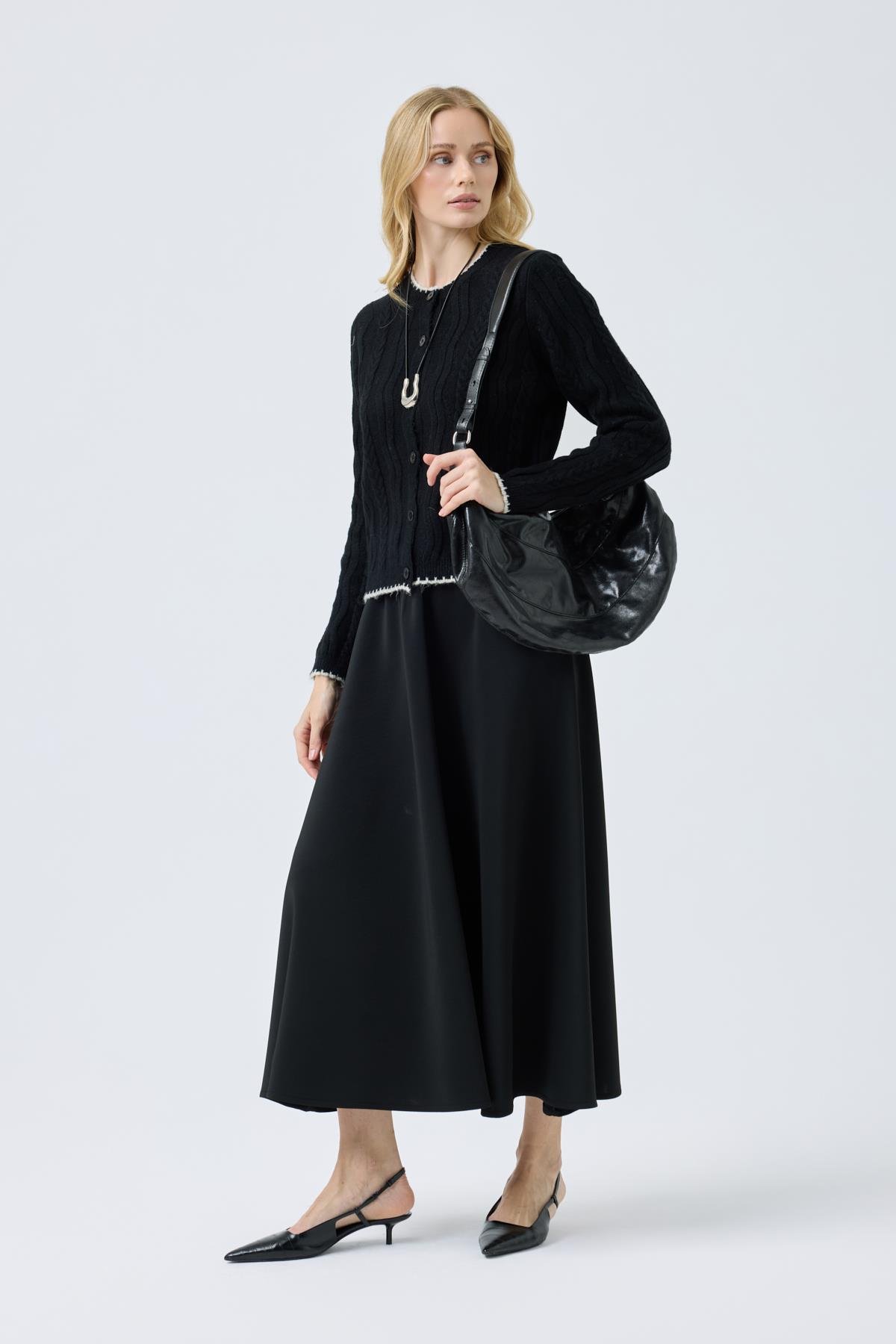 Myra Kontrast Saç Örgülü Hırka - Siyah 