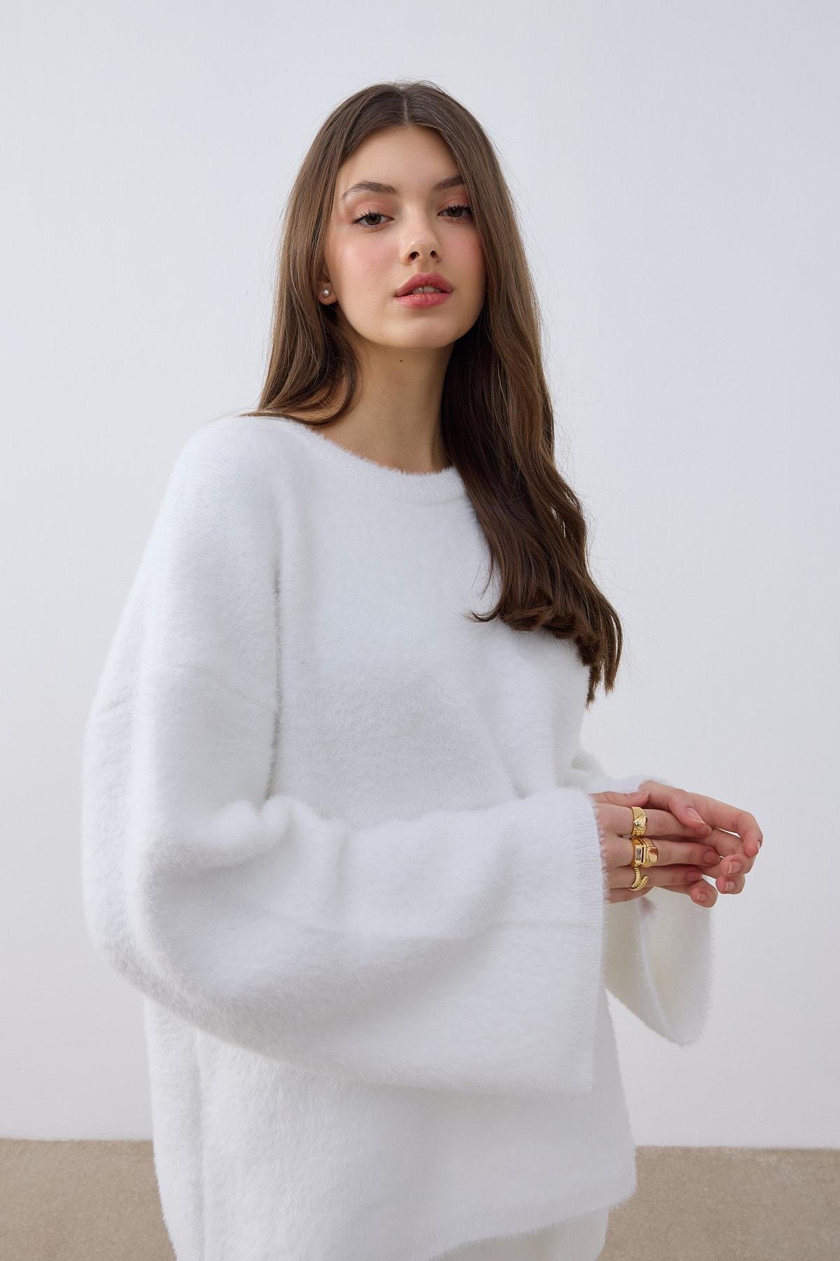 Naia Angora Kazak- Beyaz