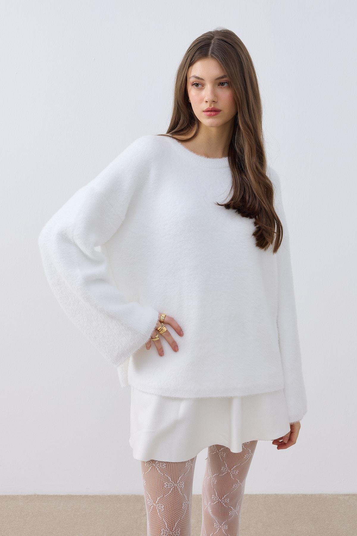 Naia Angora Kazak- Beyaz