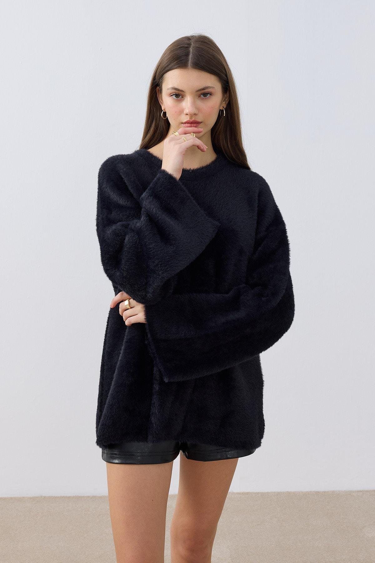 Naia Angora Kazak- Siyah