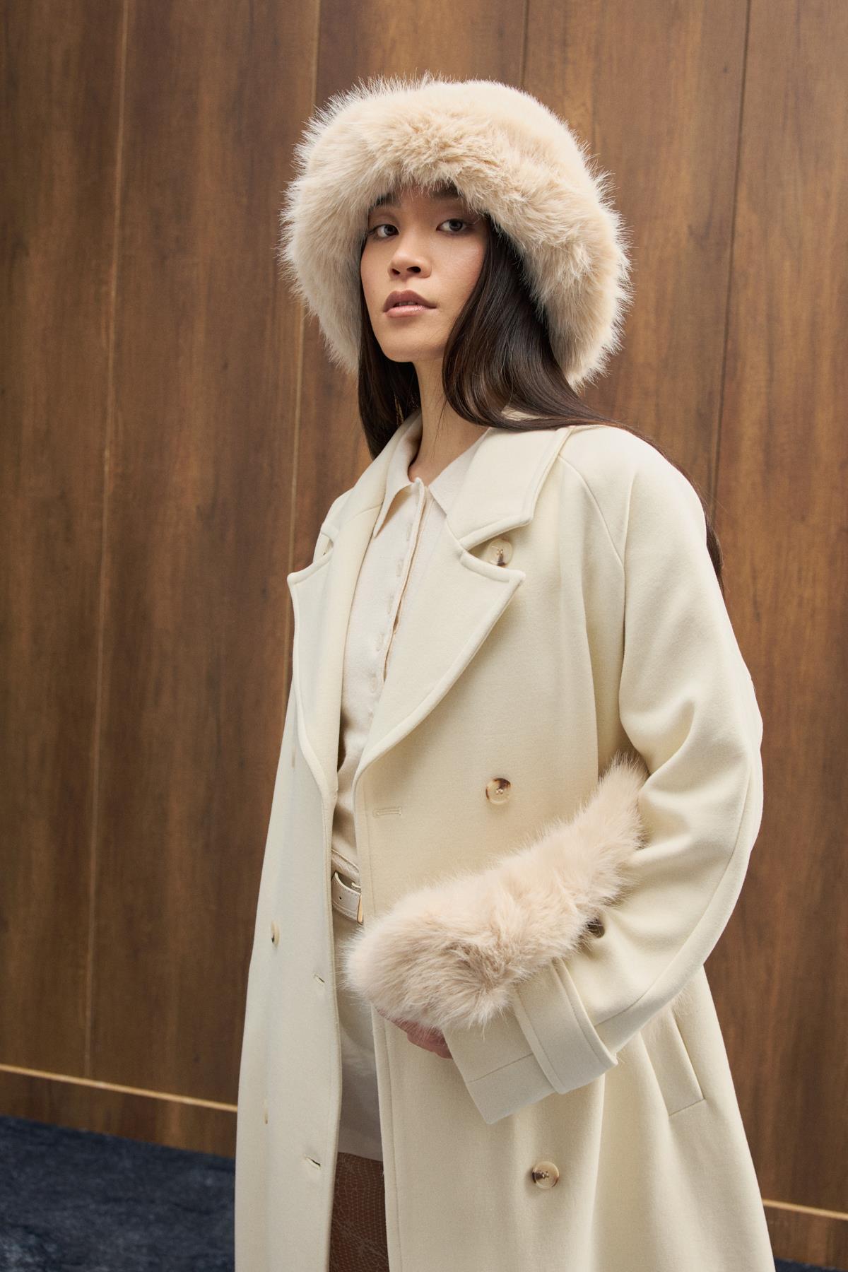 Nile Kuşaklı Kruvaze Kaşe Kaban - Ekru 