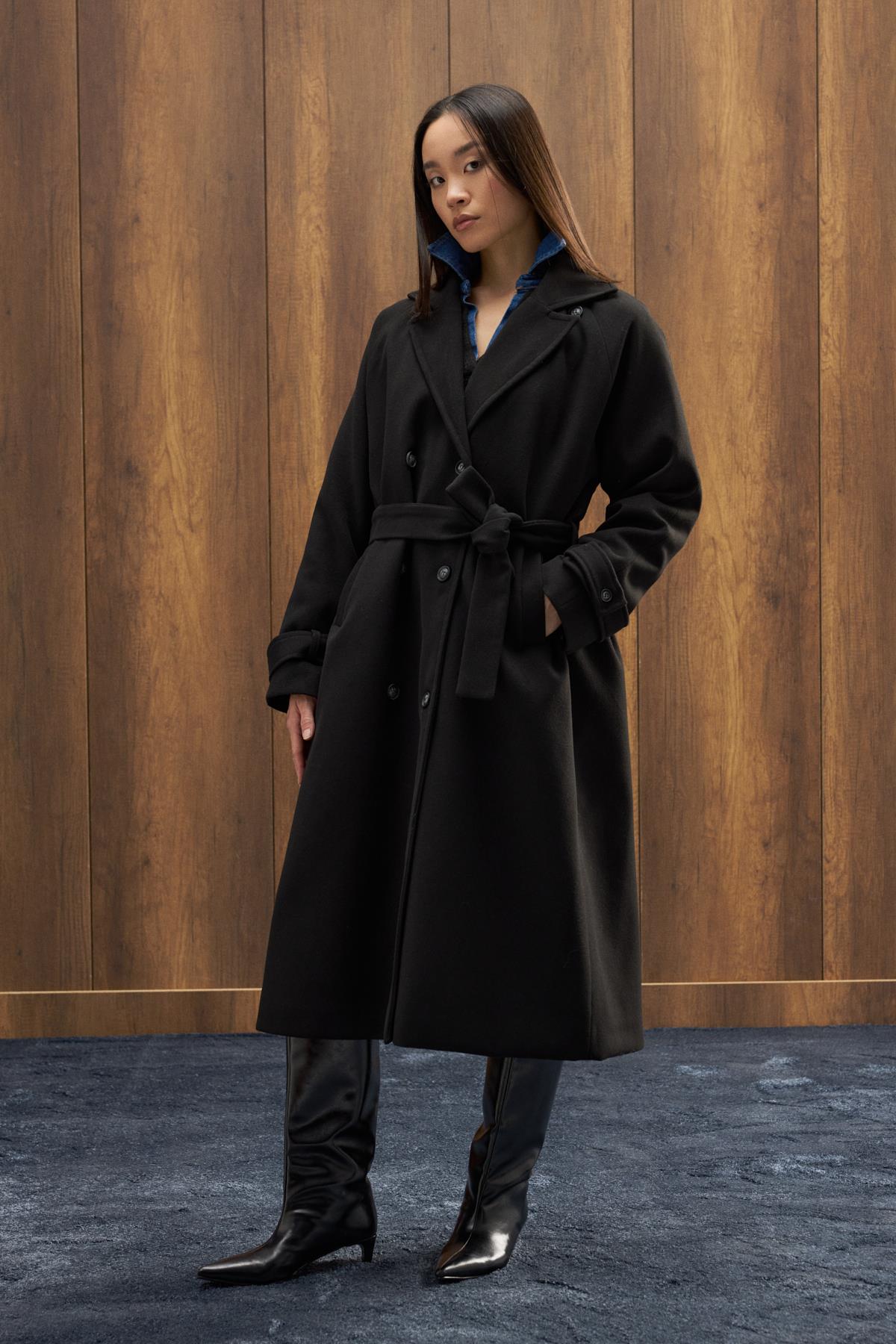 Nile Kuşaklı Kruvaze Kaşe Kaban - Siyah 