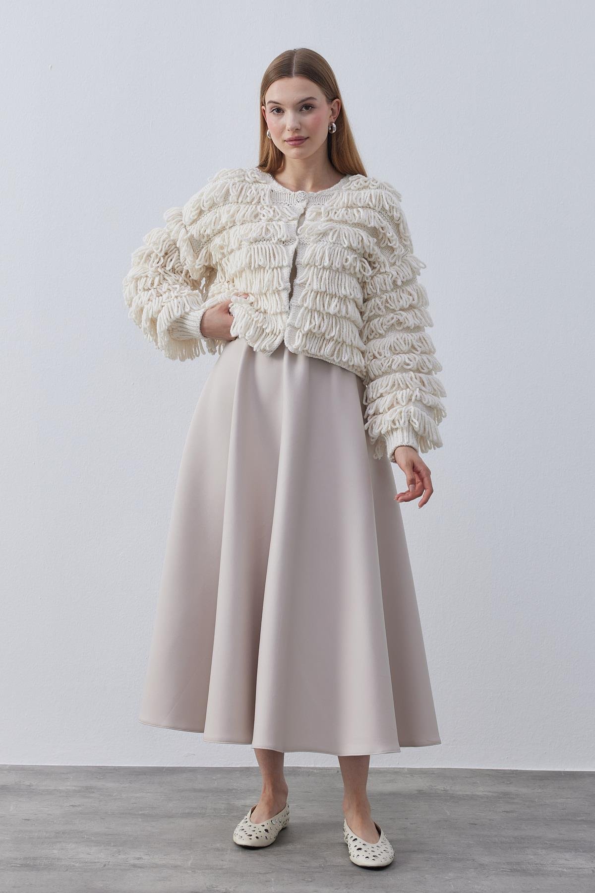 Norio Püskül Detaylı Taş Düğmeli Örme Ceket - Bej