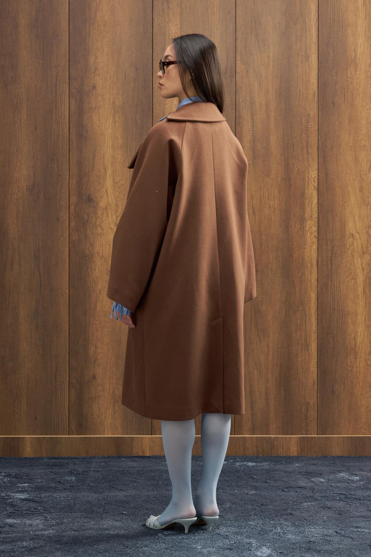 Paradoks Yaka Detaylı Oversize Kaban  - Kahverengi 