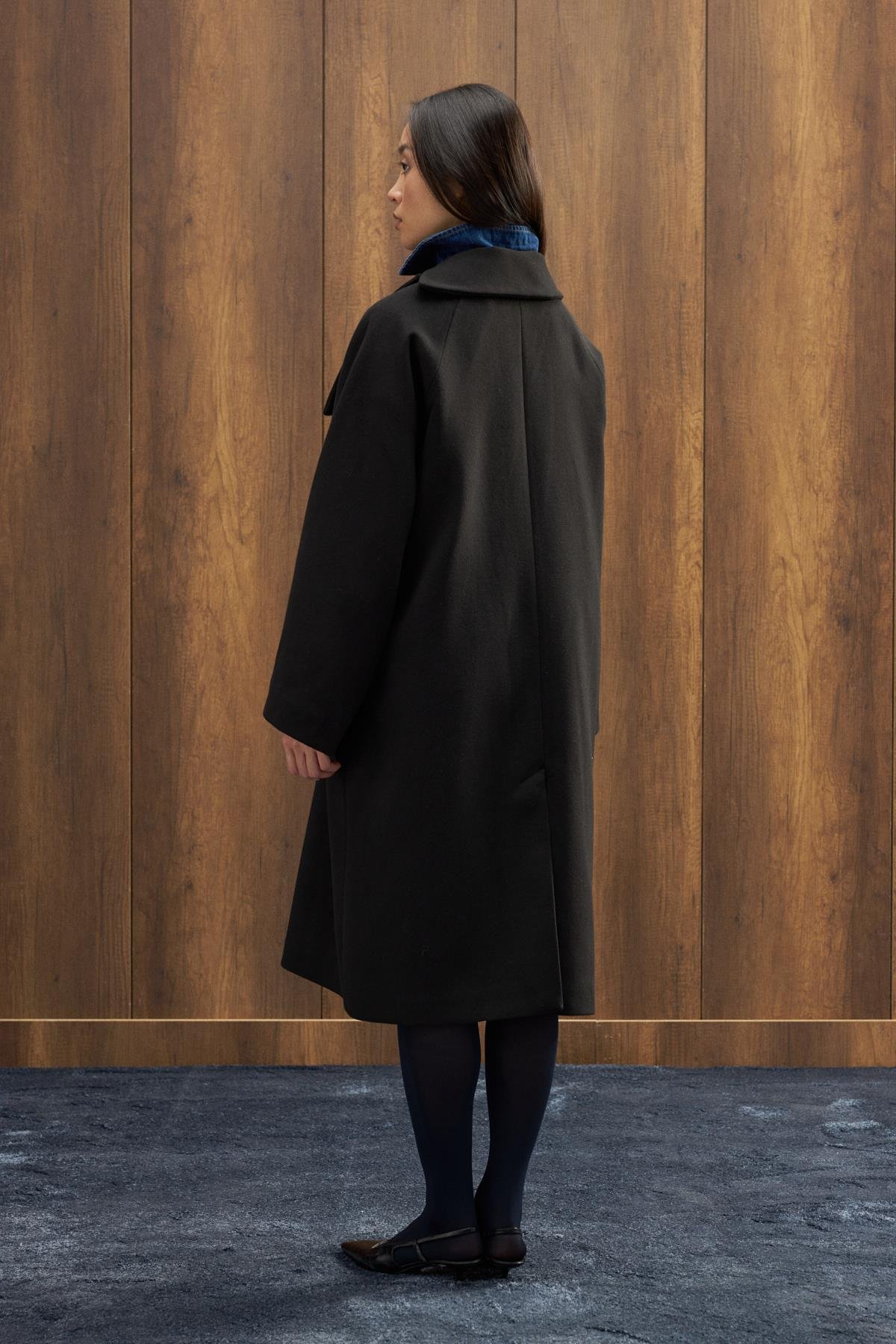 Paradoks Yaka Detaylı Oversize Kaban - Siyah 