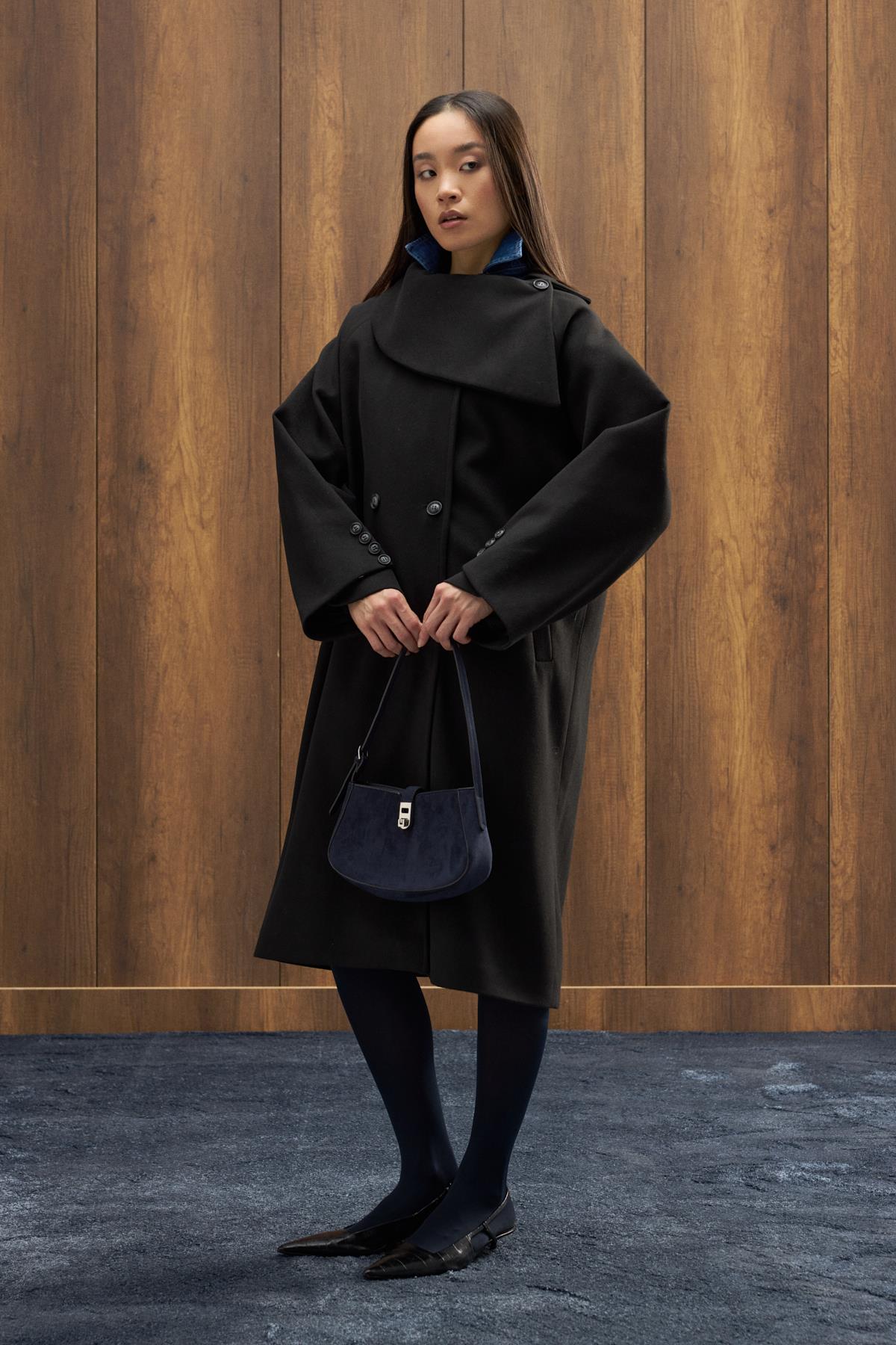 Paradoks Yaka Detaylı Oversize Kaban - Siyah 