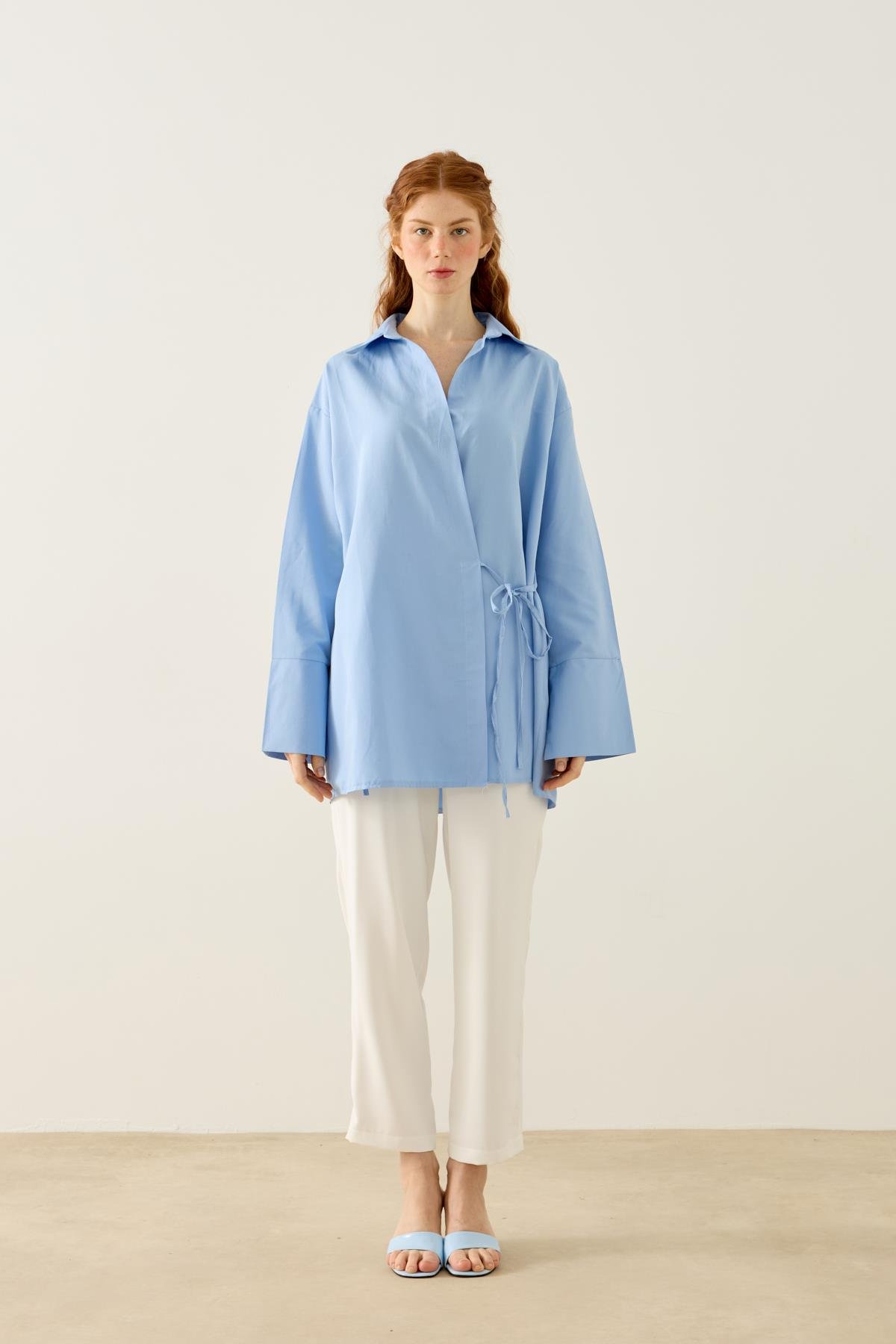 Petra Kruvaze Bağlamalı Gömlek - Mavi