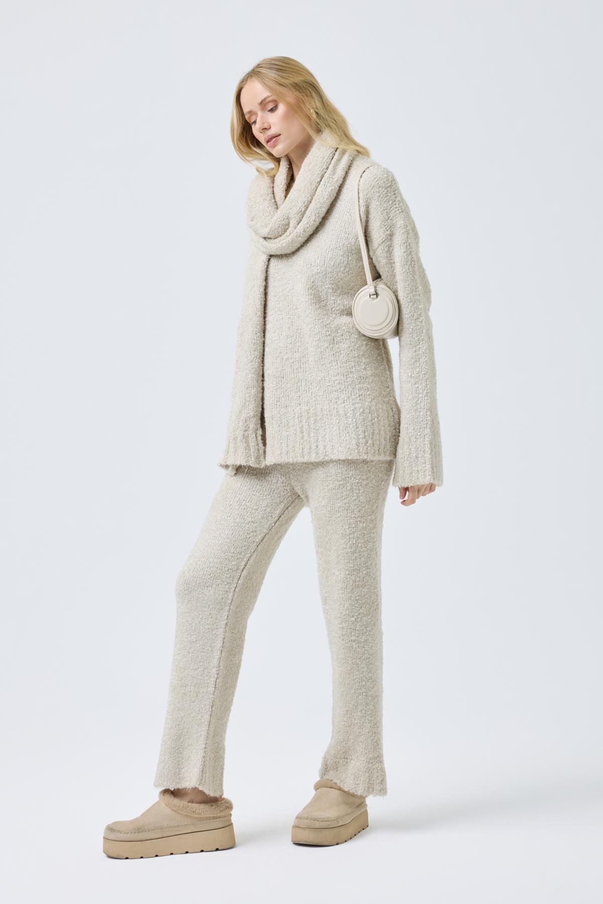 Polyane Atkılı Dokulu Triko Takım - Bej 