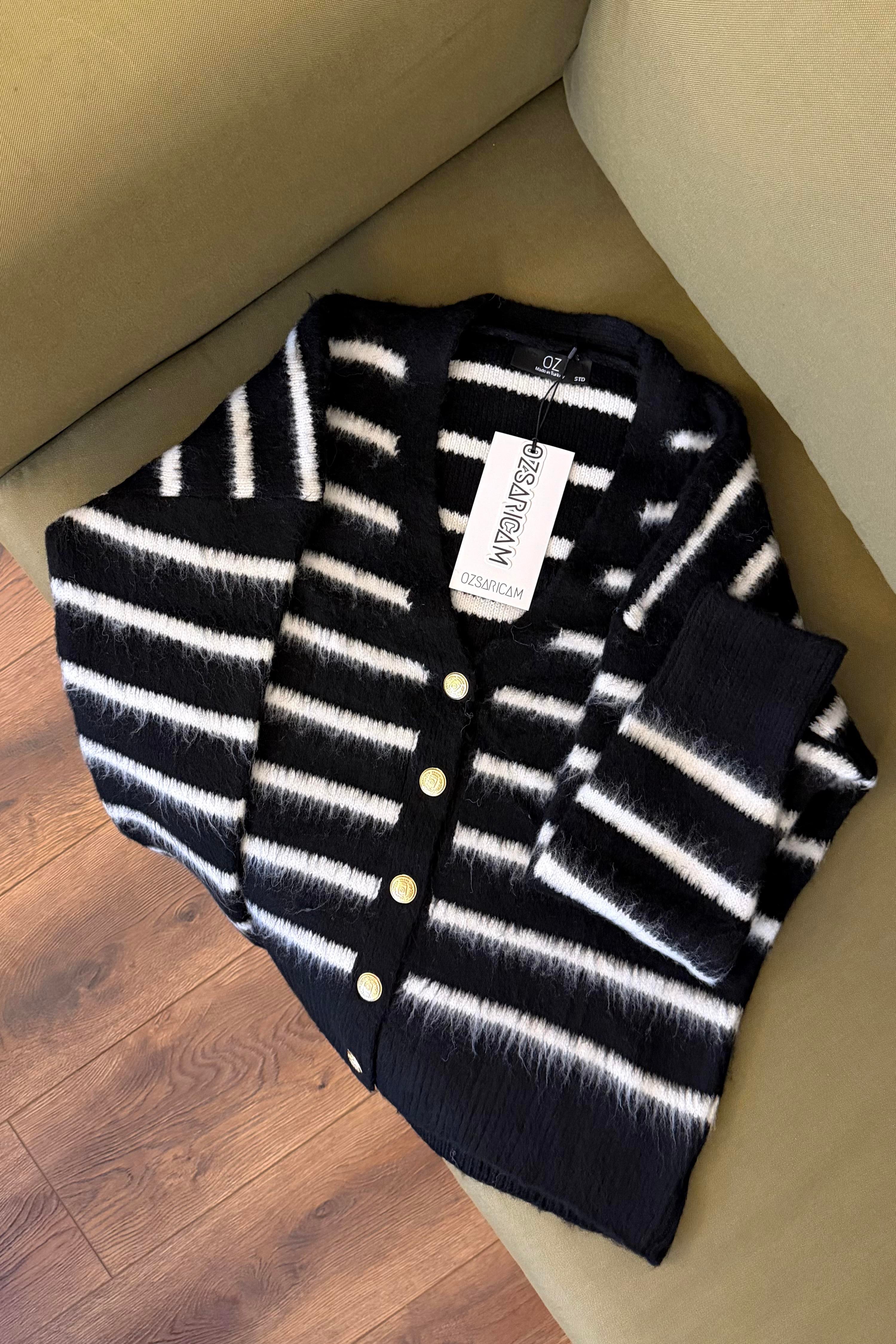 Ruth Çizgili Gold Düğmeli Hırka - Siyah 