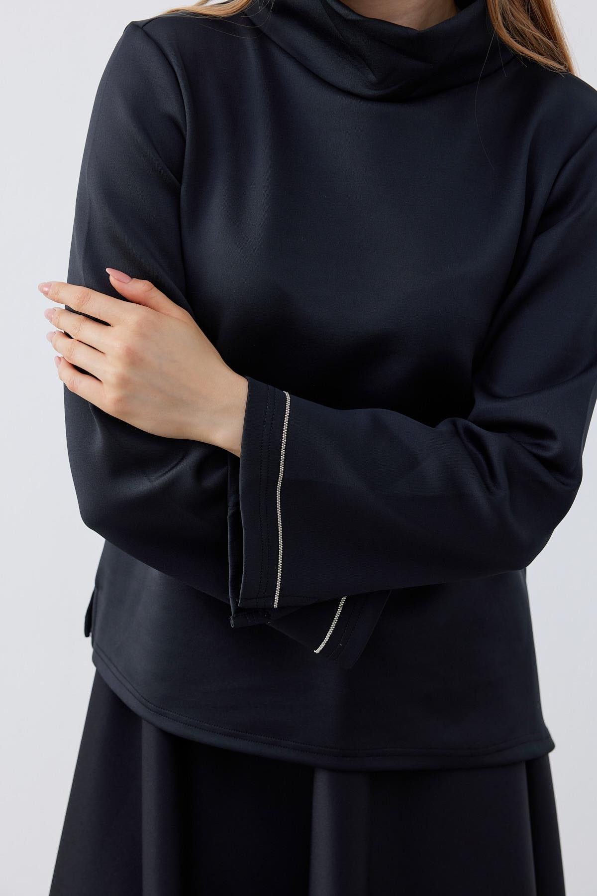 Sadie Asimetrik Skuba Bluz- Siyah