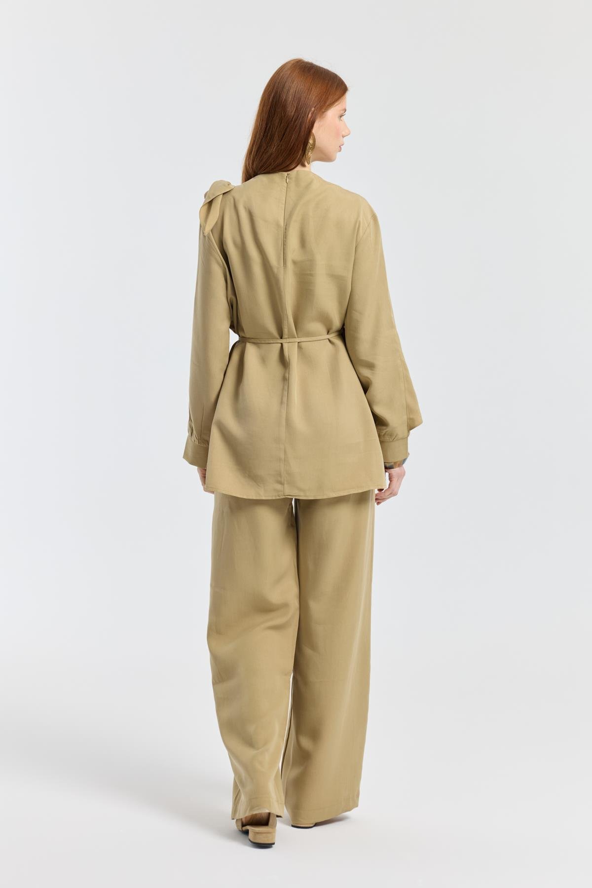 Şal Yaka Kemerli Takım - Camel