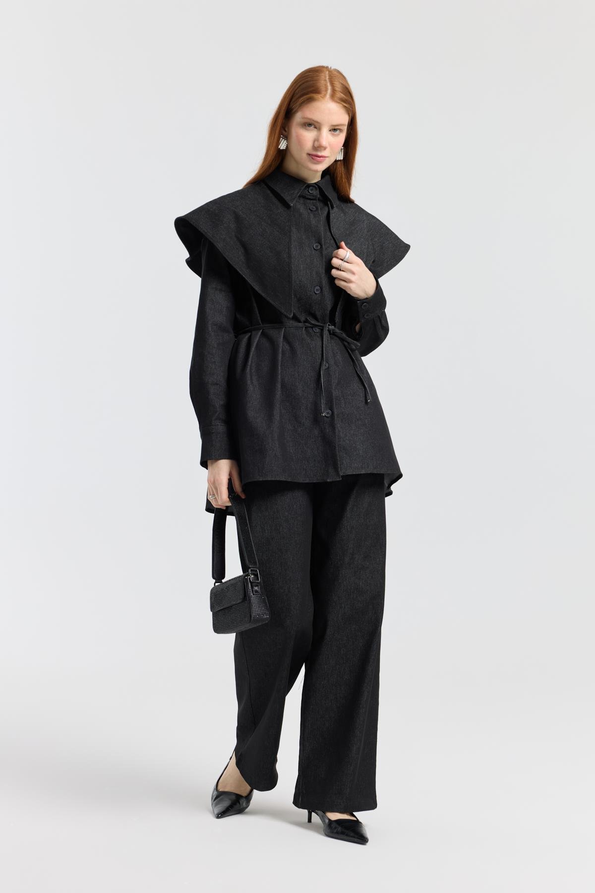 Sara Seyyar Yaka Detaylı Kot Takım - Siyah