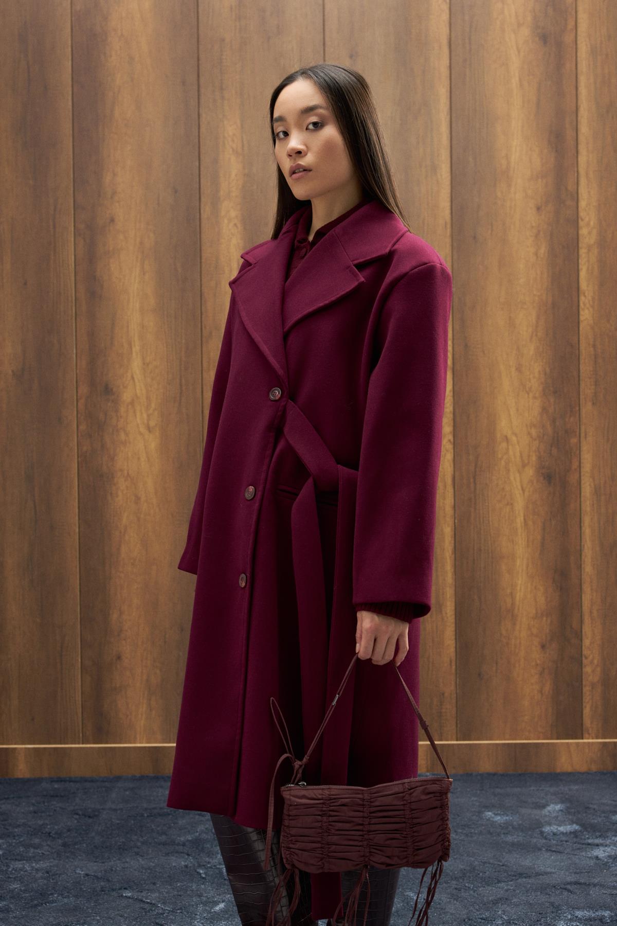 Serande Yandan Bağlamalı Kaşe Kaban - Mürdüm 