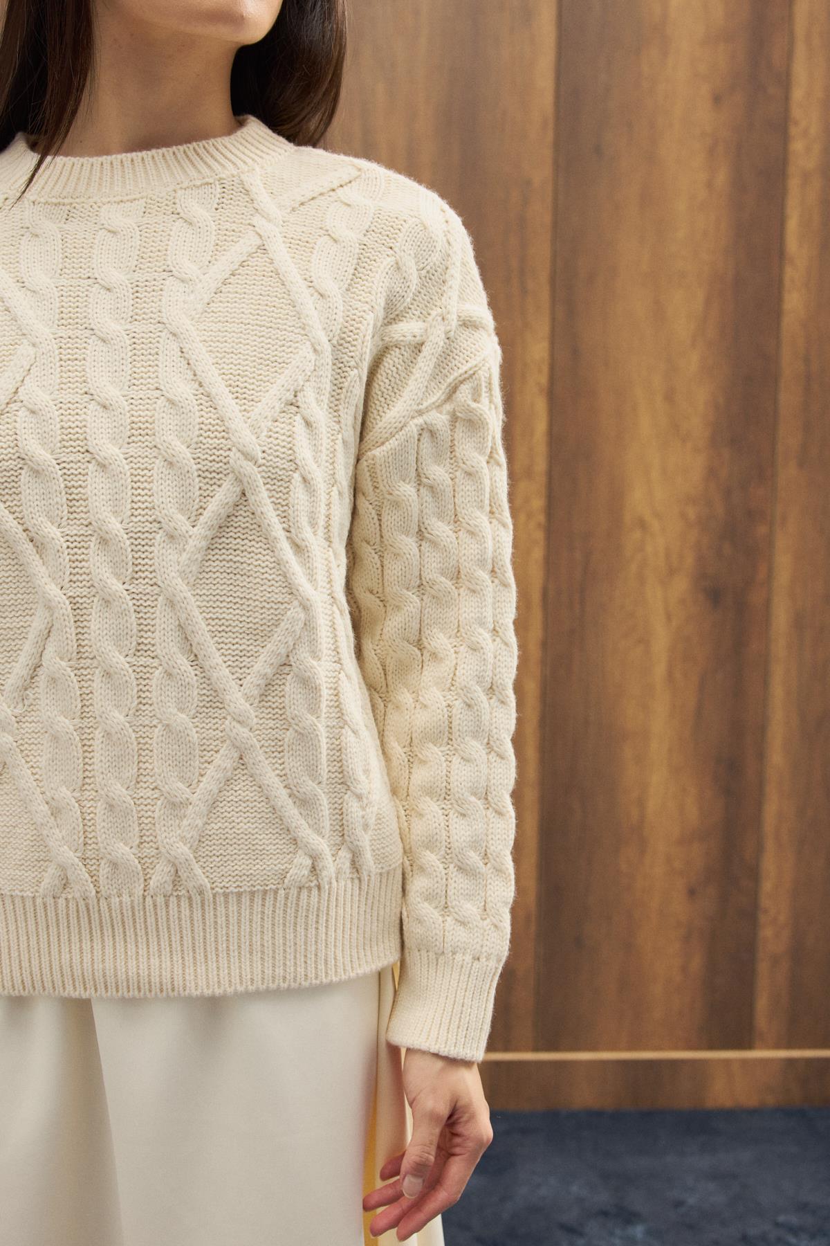 Tory Saç Örgülü Basic Kazak - Bej