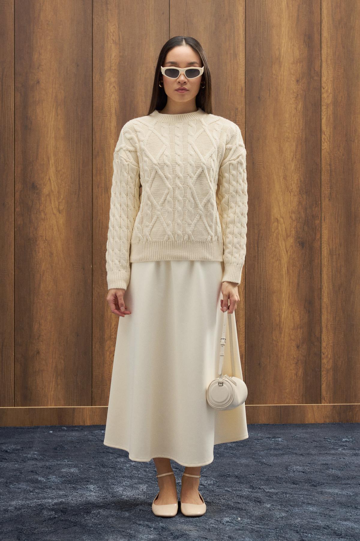 Tory Saç Örgülü Basic Kazak - Bej