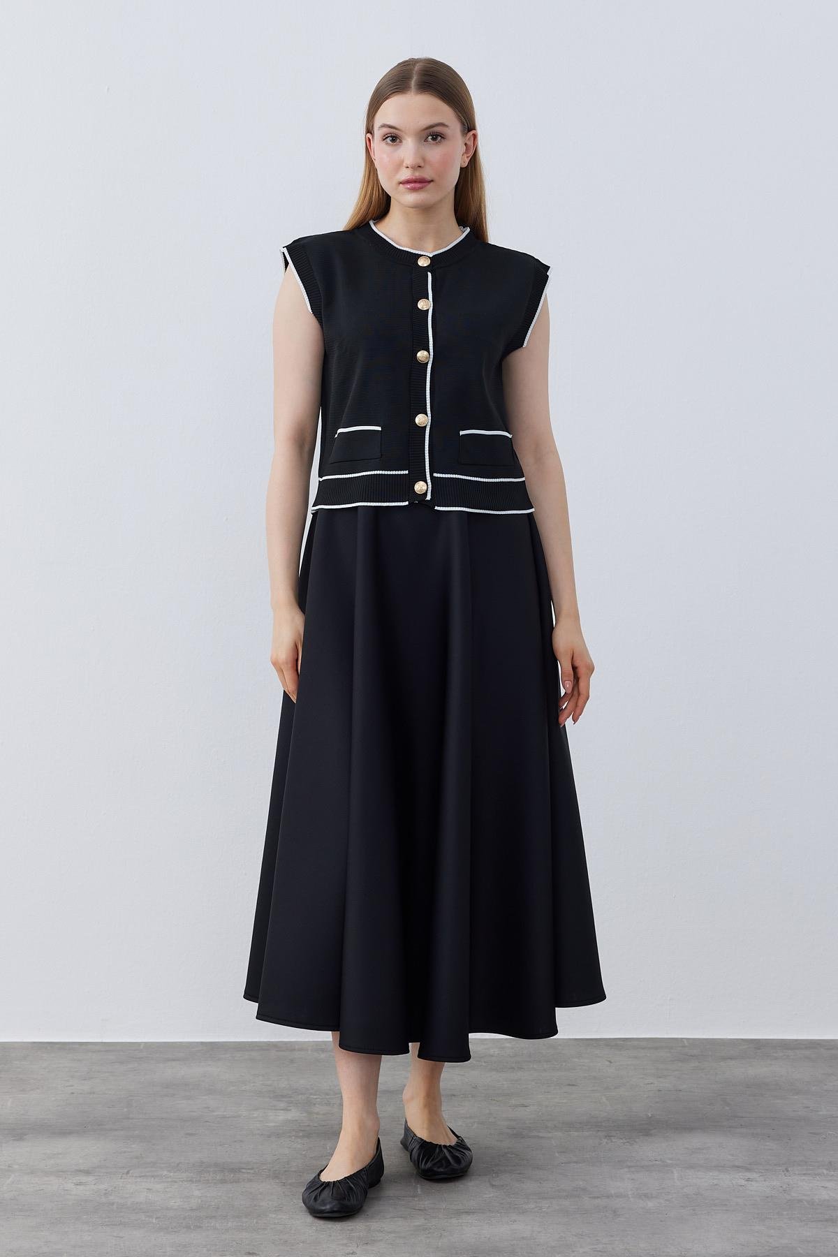 Twila Gold Düğmeli Basic Süveter - Siyah