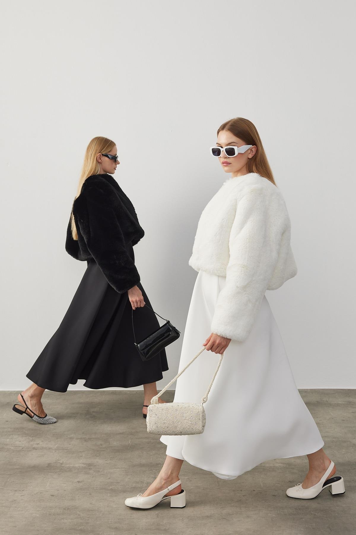 Valencia Peluş Kürk Ceket - Siyah