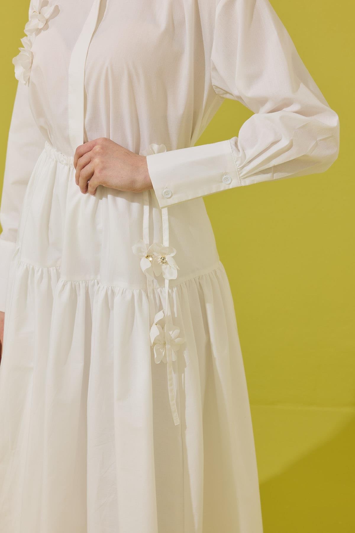 Vanessa Çiçek İşlemeli Taşlı Poplin Takım - Beyaz