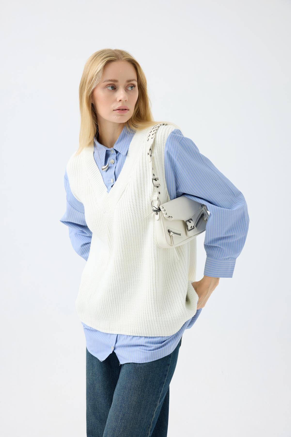 Vega Süveter Detaylı Gömlek - Ekru