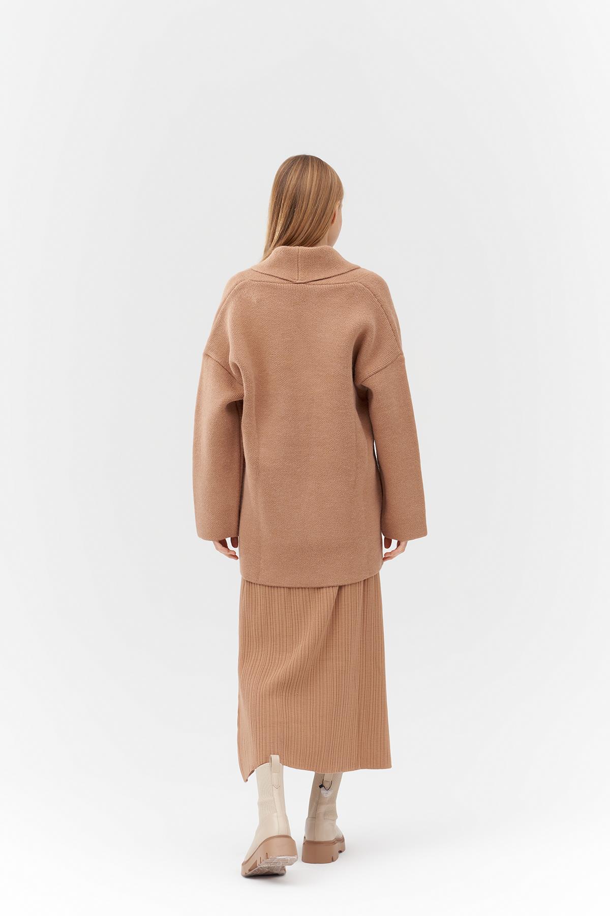 VENÜS GOLD DÜĞME DETAYLI KRUVAZE ÖRME CEKET - CAMEL