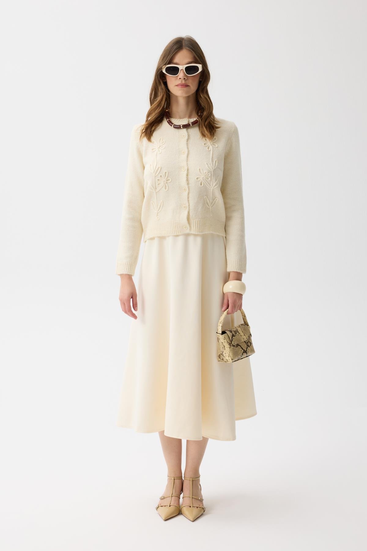 Vera Çiçek Motifli Hırka - Bej 