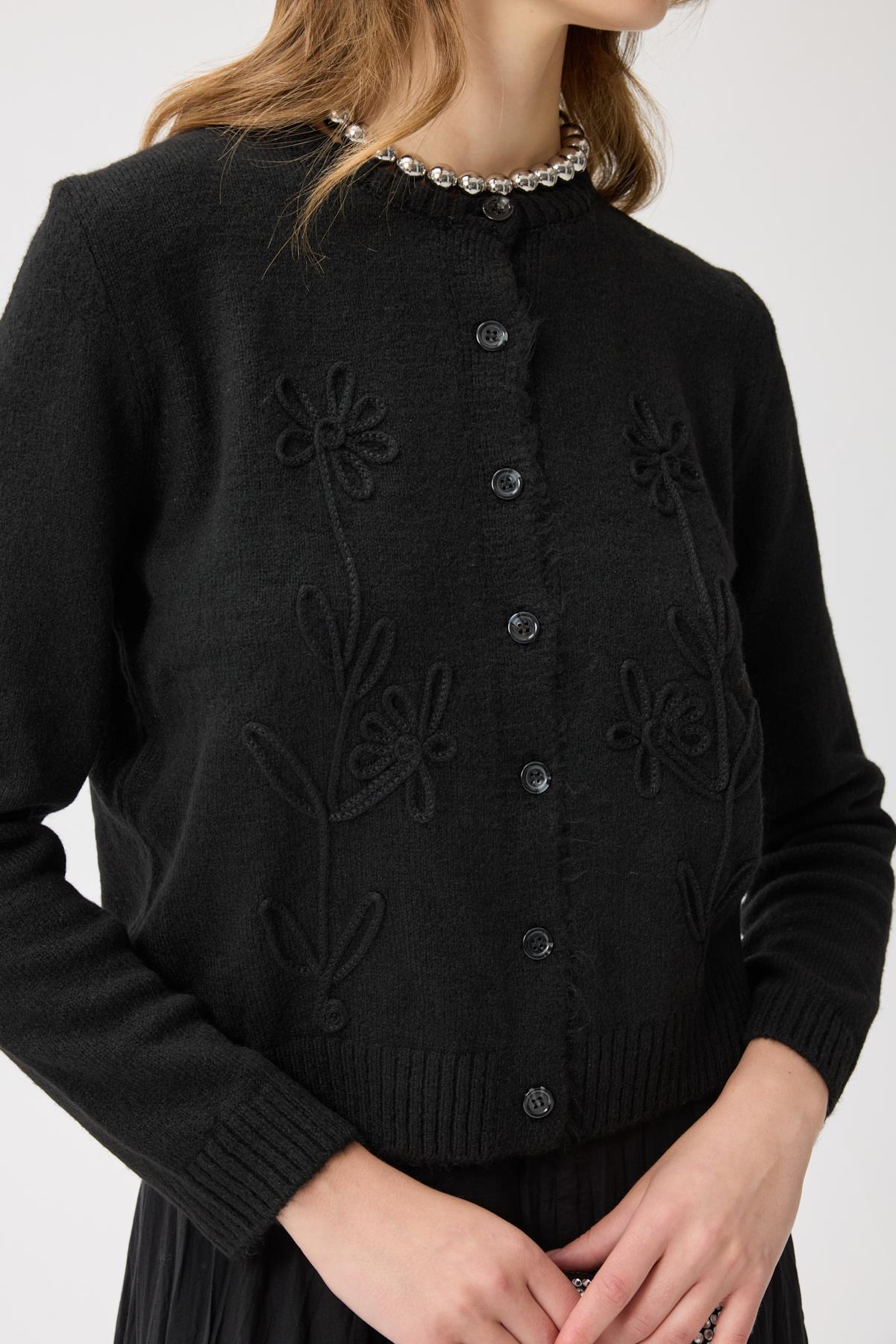 Vera Çiçek Motifli Hırka - Siyah 