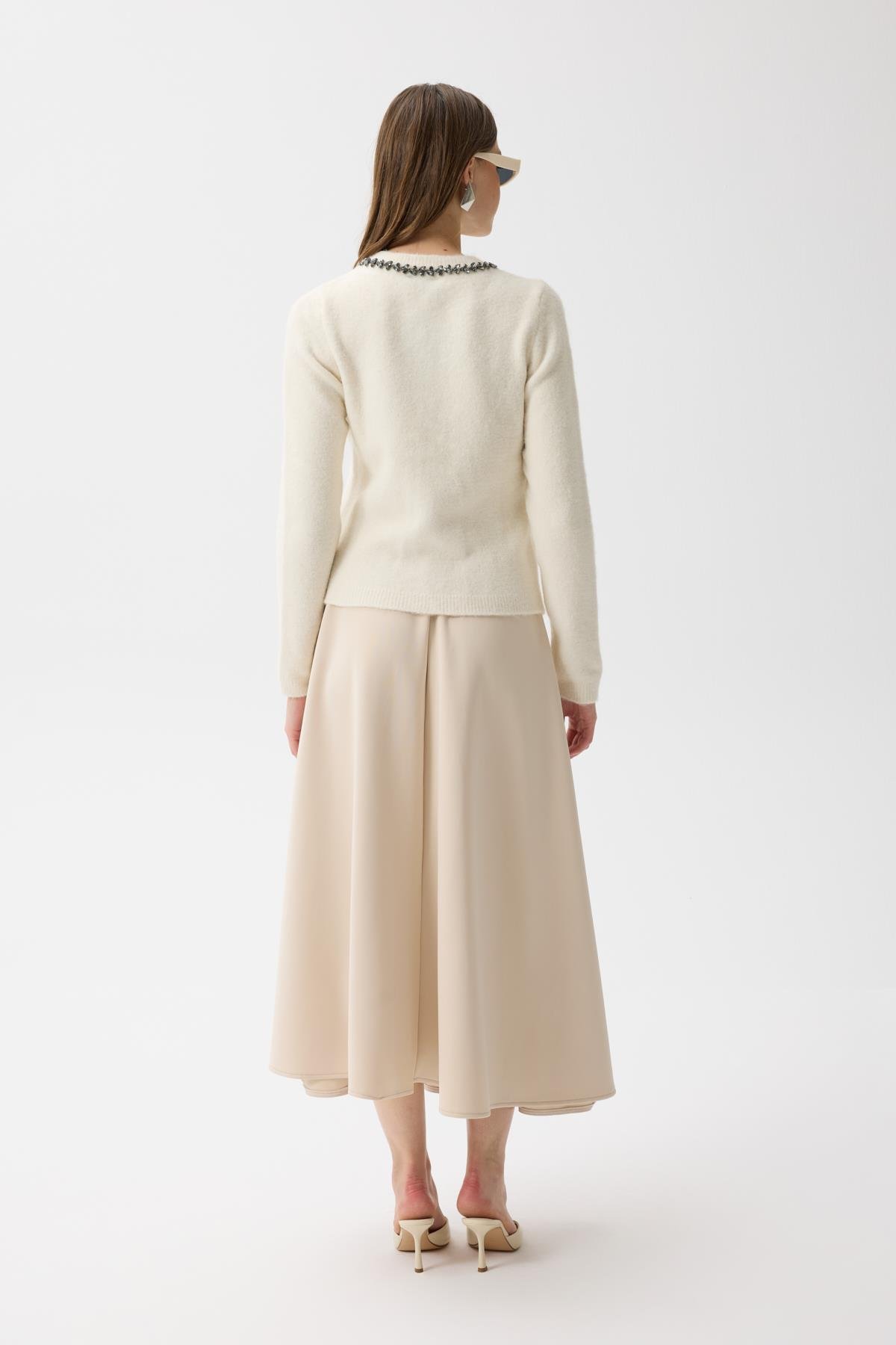 Victoria Yaka Taşlı Yünlü Hırka - Ekru 