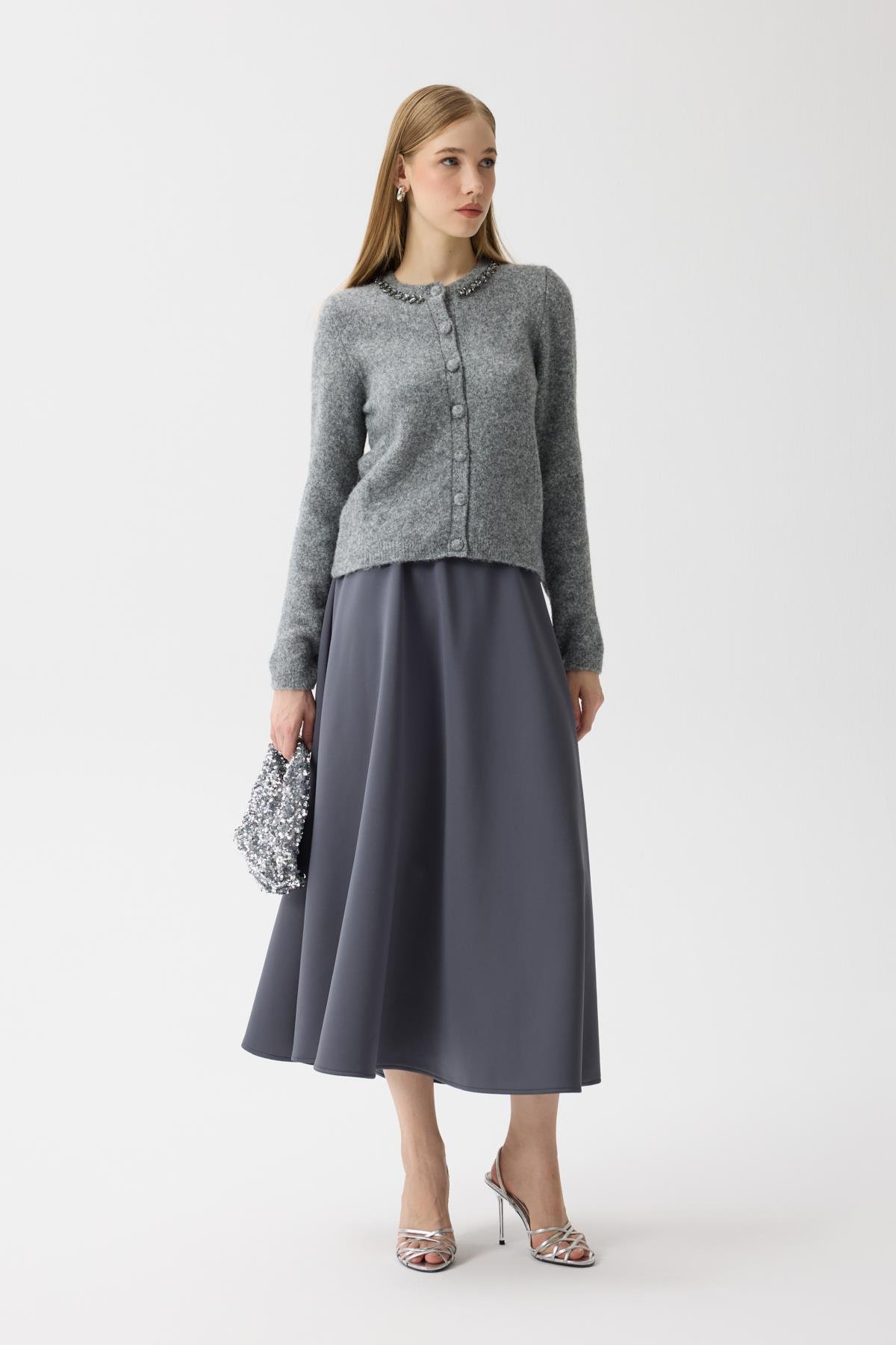 Victoria Yaka Taşlı Yünlü Hırka  - Gri