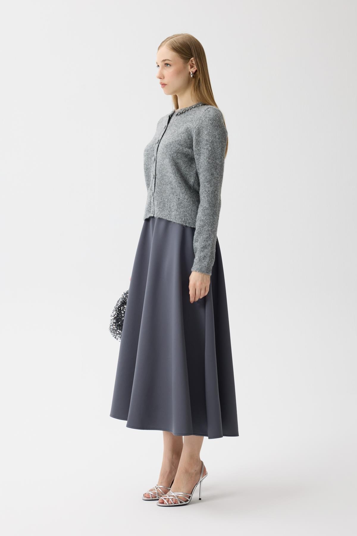 Victoria Yaka Taşlı Yünlü Hırka  - Gri