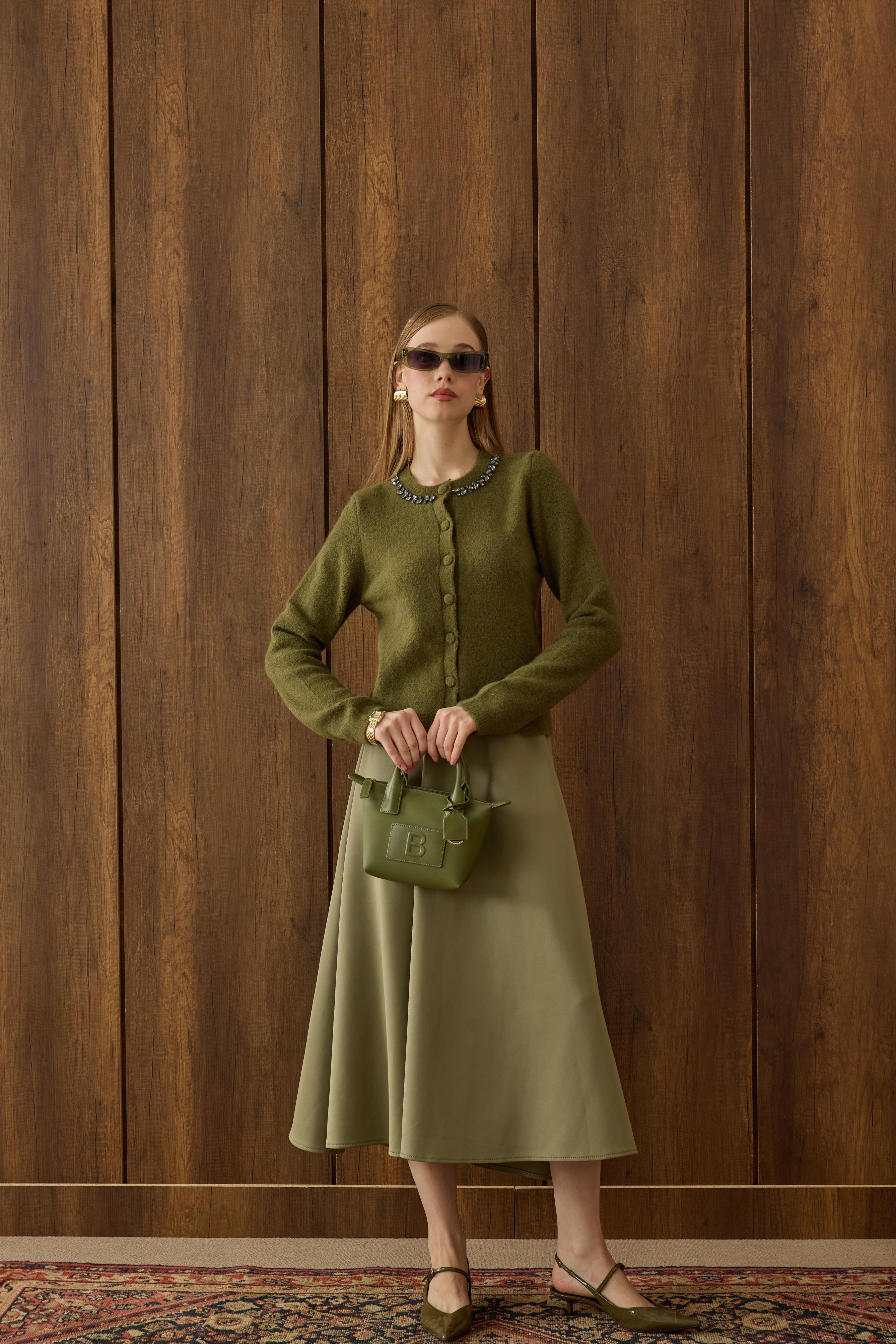 Victoria Yaka Taşlı Yünlü Hırka - Haki 