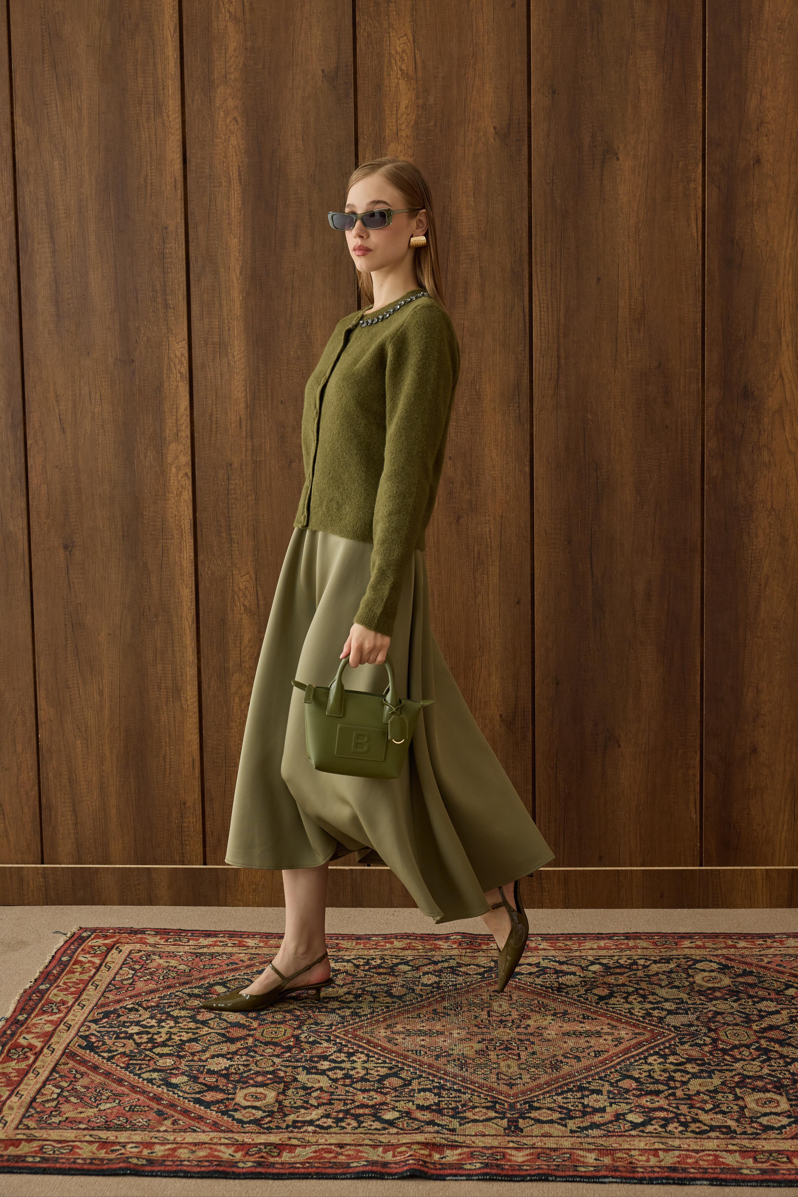 Victoria Yaka Taşlı Yünlü Hırka - Haki 