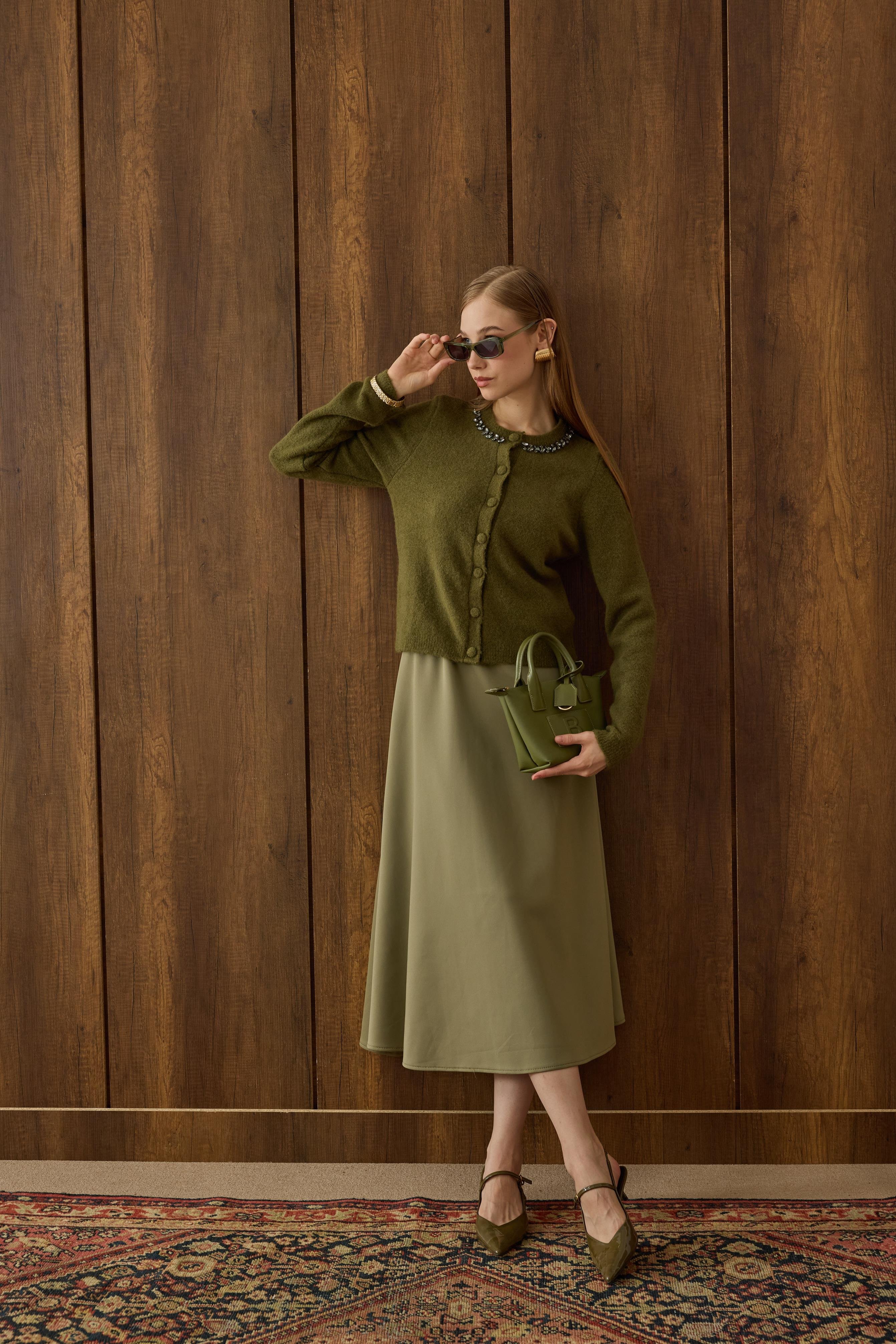 Victoria Yaka Taşlı Yünlü Hırka - Haki 