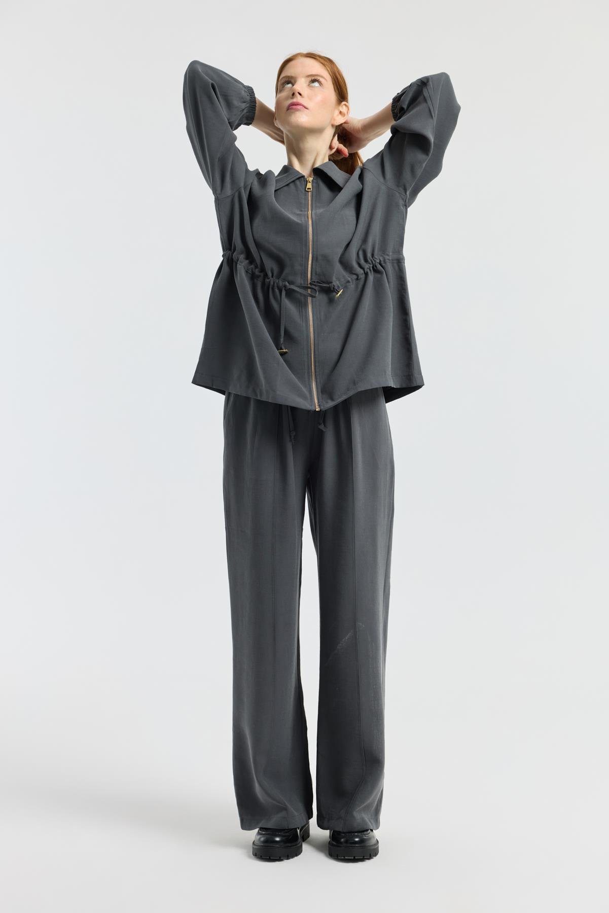 Vienna Tünelli Nervürlü Takım  - Antrasit