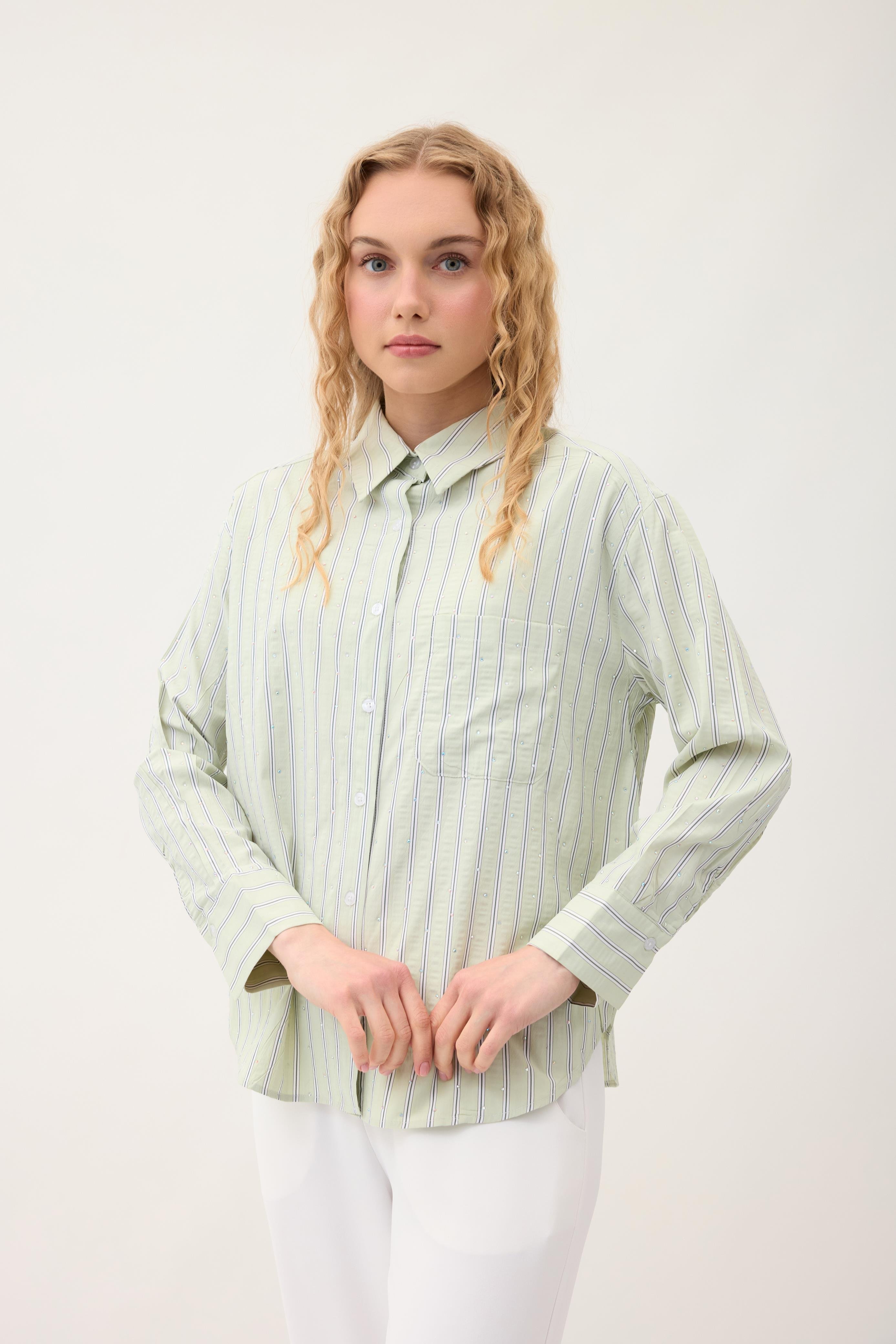 Viyana Paraşüt  Pul İşlemeli Gömlek - Yeşil