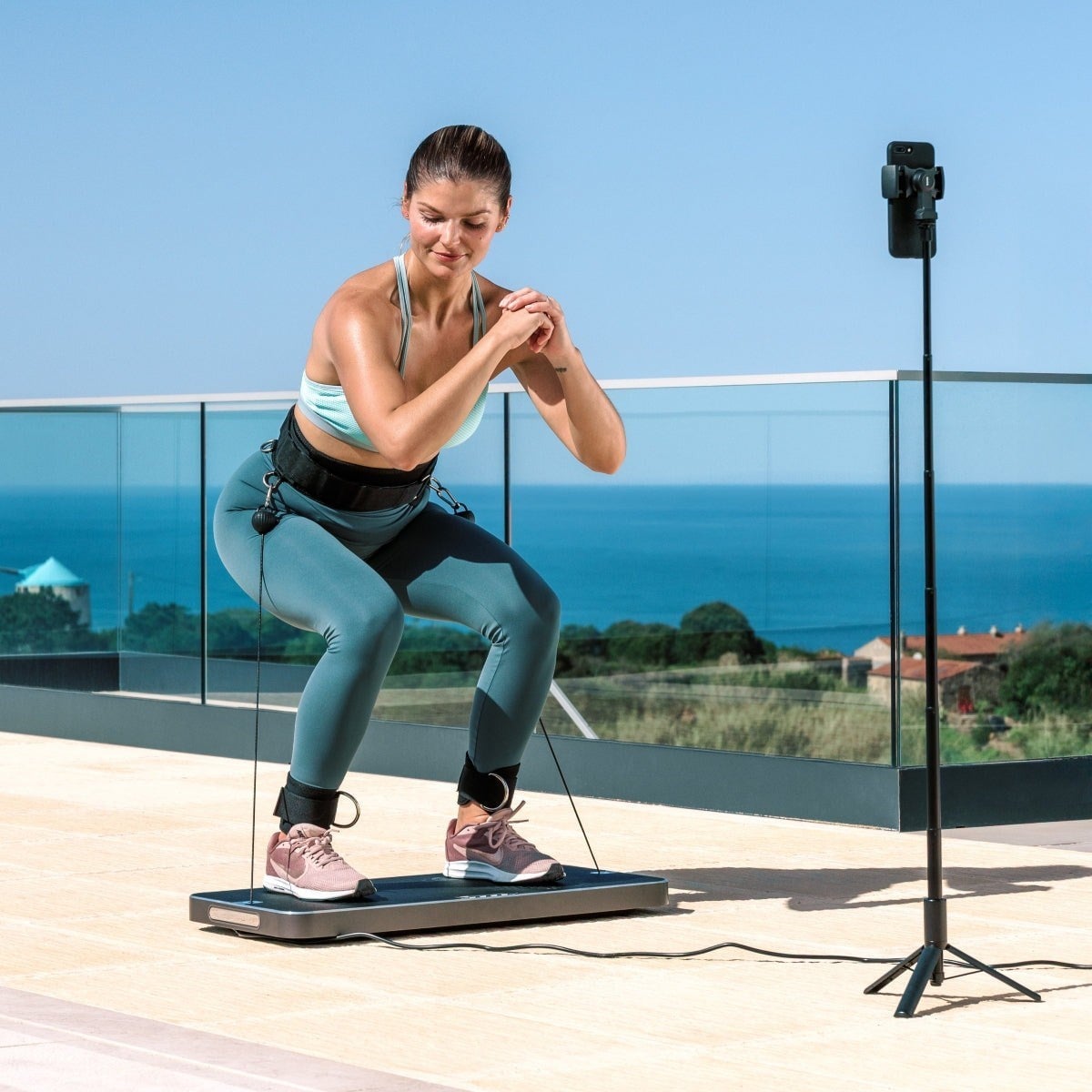 Flow Fitness DSG100i Smart Home Gym – Kuvvet İstasyonu – 60 kg – Ücretsiz Uygulama