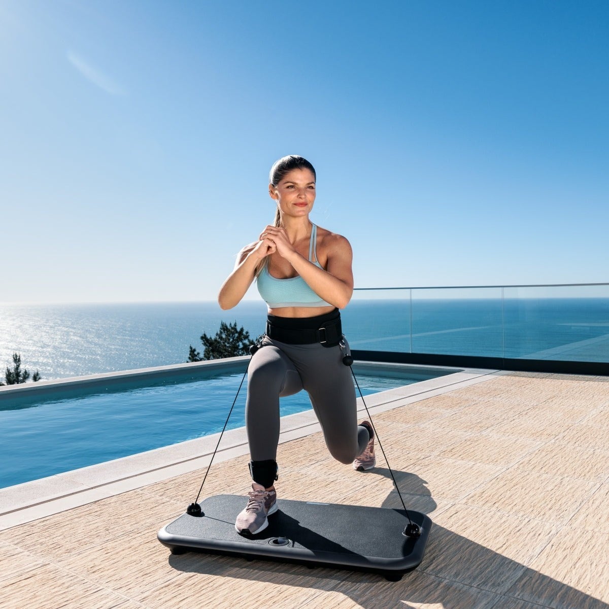Flow Fitness DSG200i Smart Home Gym – Kuvvet İstasyonu – 90 kg – Ücretsiz Uygulama