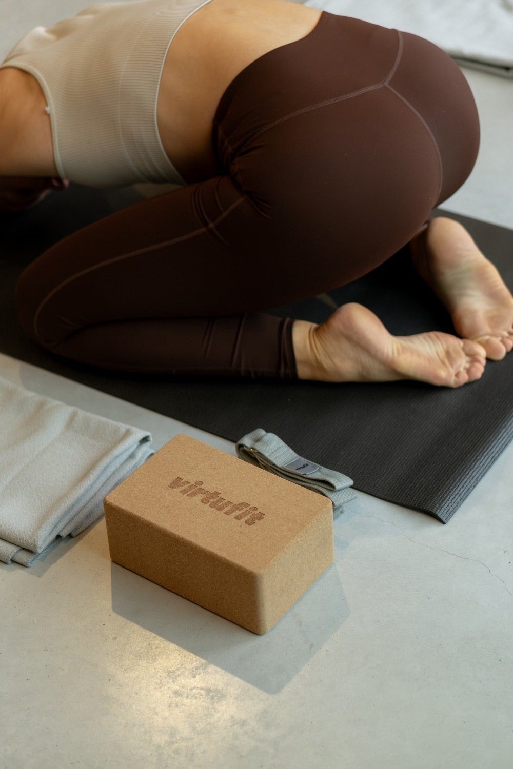 VirtuFit Premium Yoga Matı – 183 × 61 × 0,4 cm – Mulberry Leaf