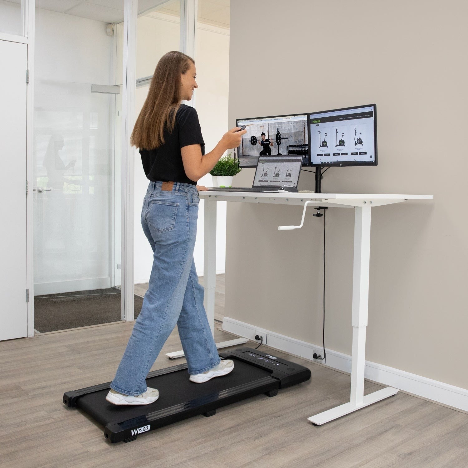 VirtuFit WP50 Walking Pad – Yürüyüş Bandı – 8 km/s – Bluetooth Hoparlörlü