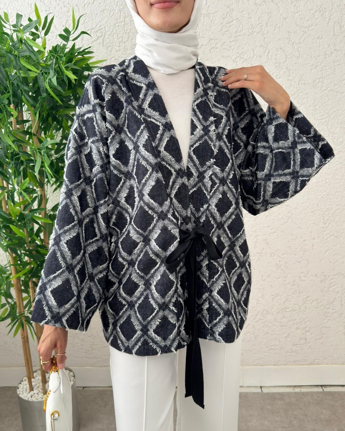 Beli Bağlamalı Kare Desen Saçaklı Kimono -K.Laci