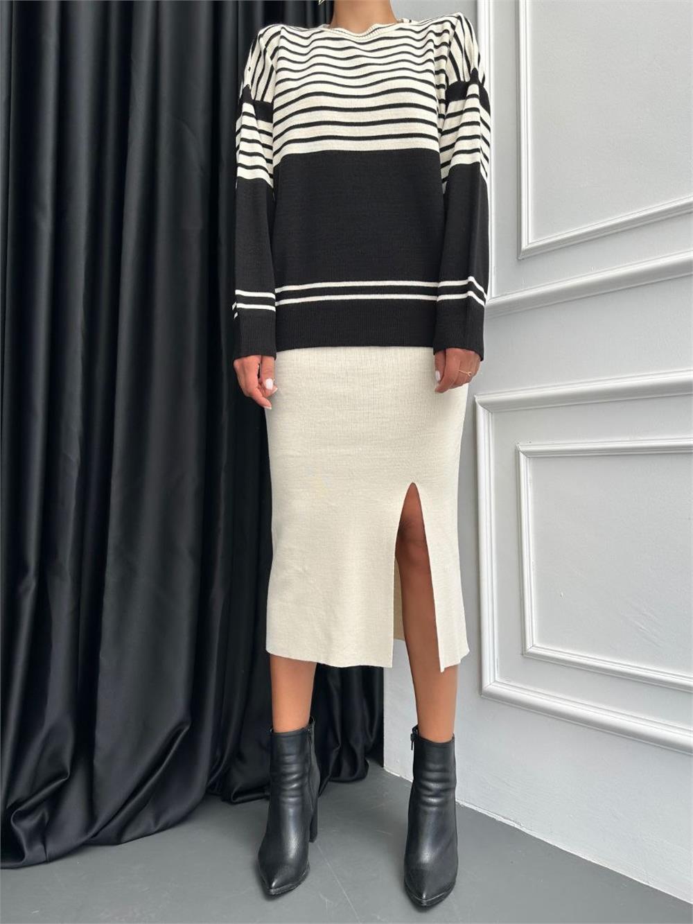 Crew Neck Striped Skirt Knitwear Suit - Cream-385-2799-R28