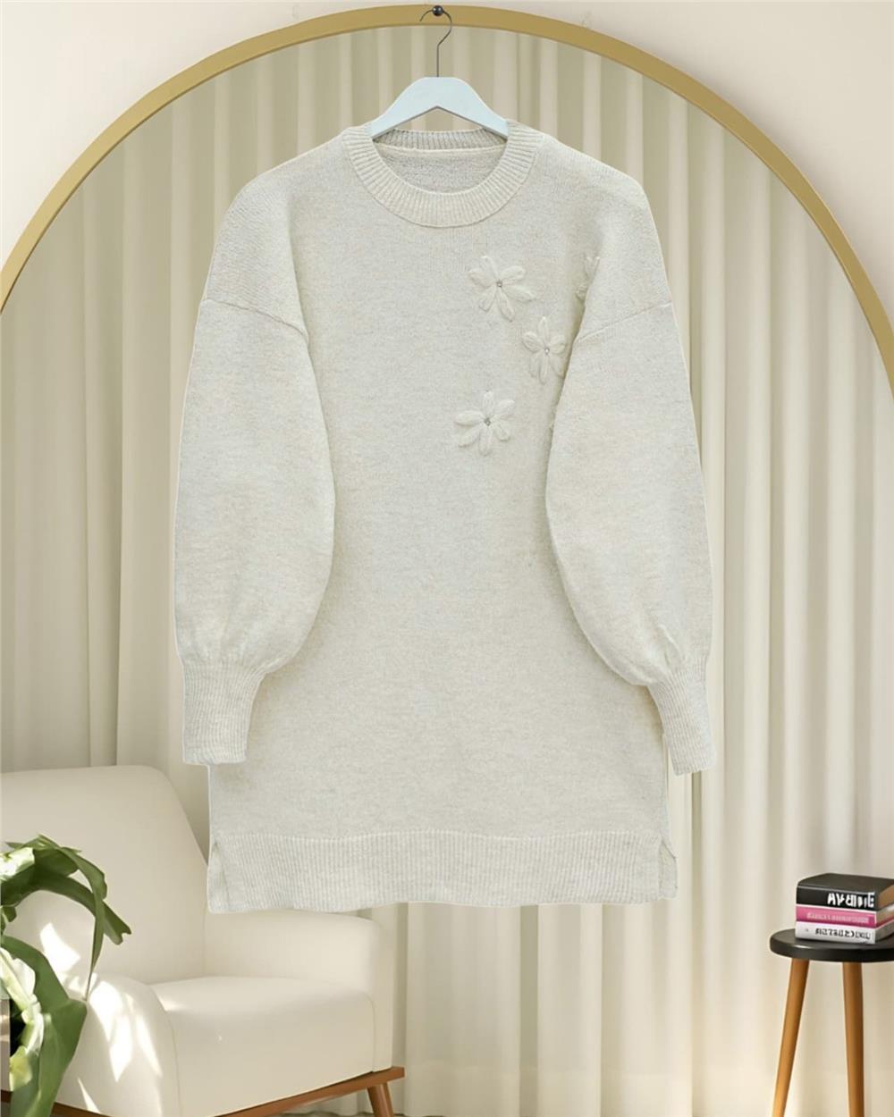 Çiçek Desenli Taşlı Yumoş Triko Kazak -Ekru-295-4515-R07