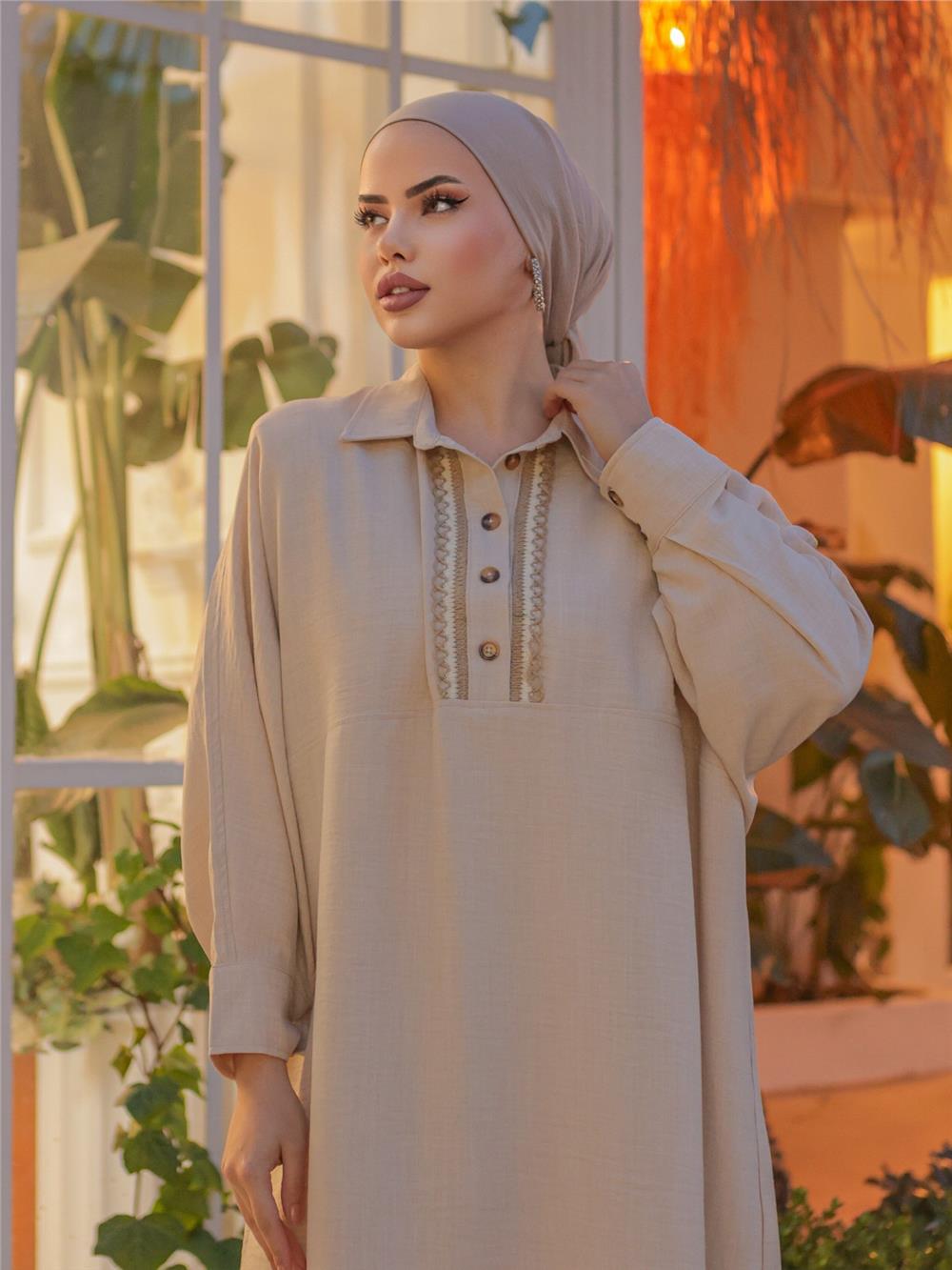 Buttoned Lace Embroidered Loose Linen Tunic -Beige-186-663-R56