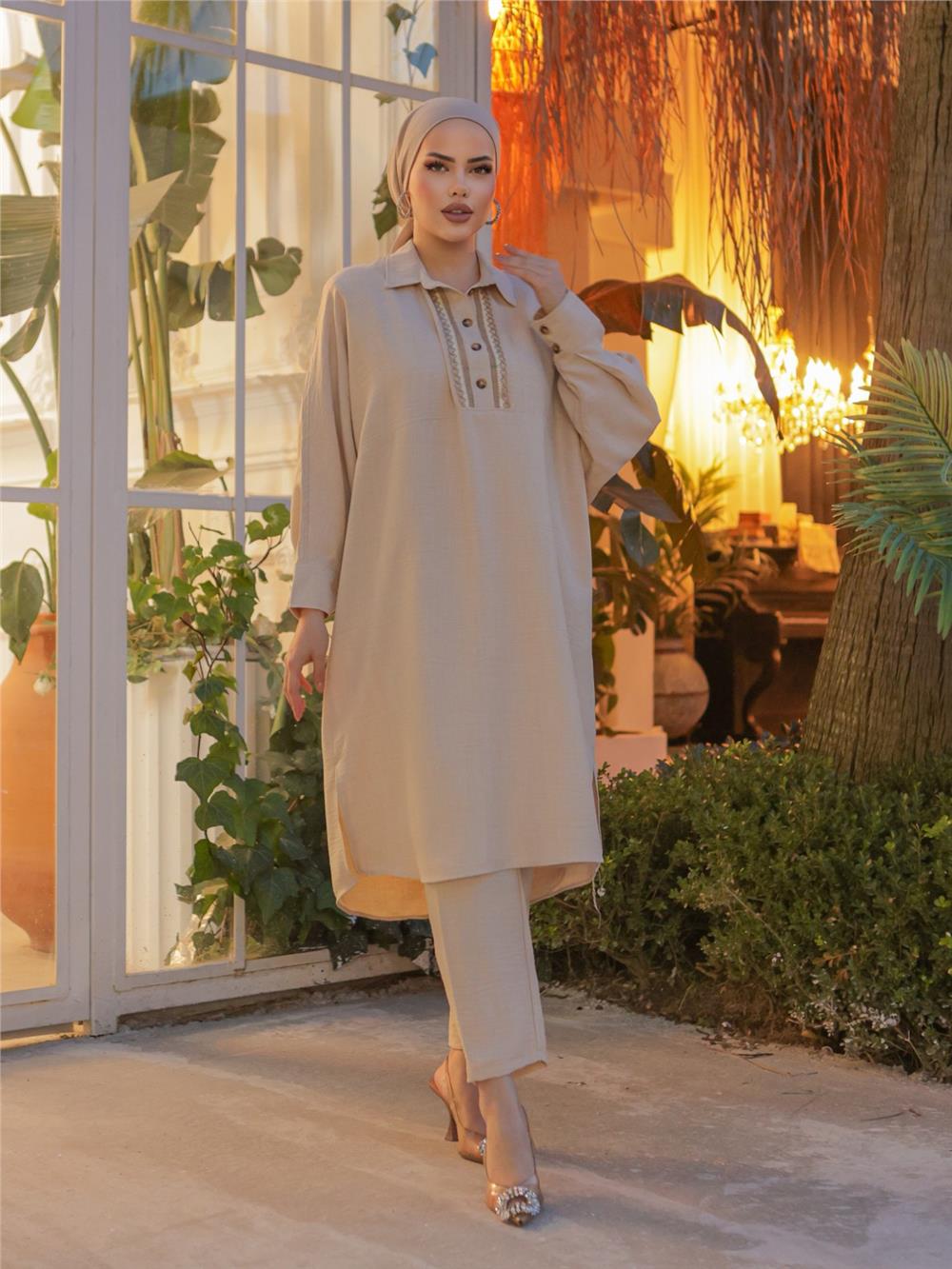Buttoned Lace Embroidered Loose Linen Tunic -Beige-186-663-R56