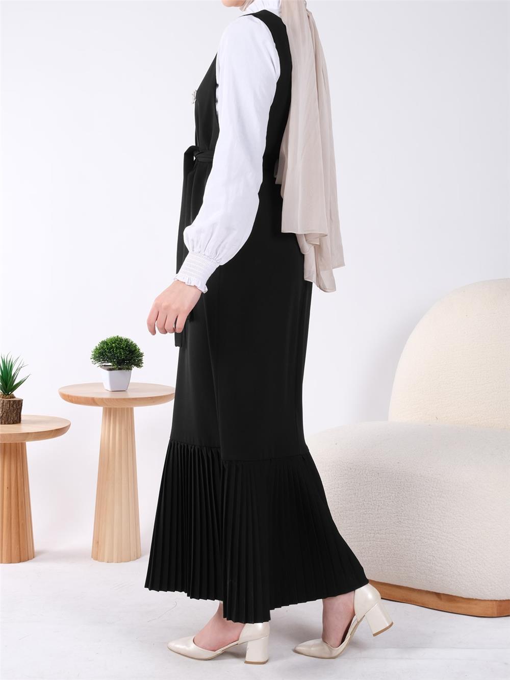 Belted Gilet with Pleated Skirt -Black-111-61101-R01