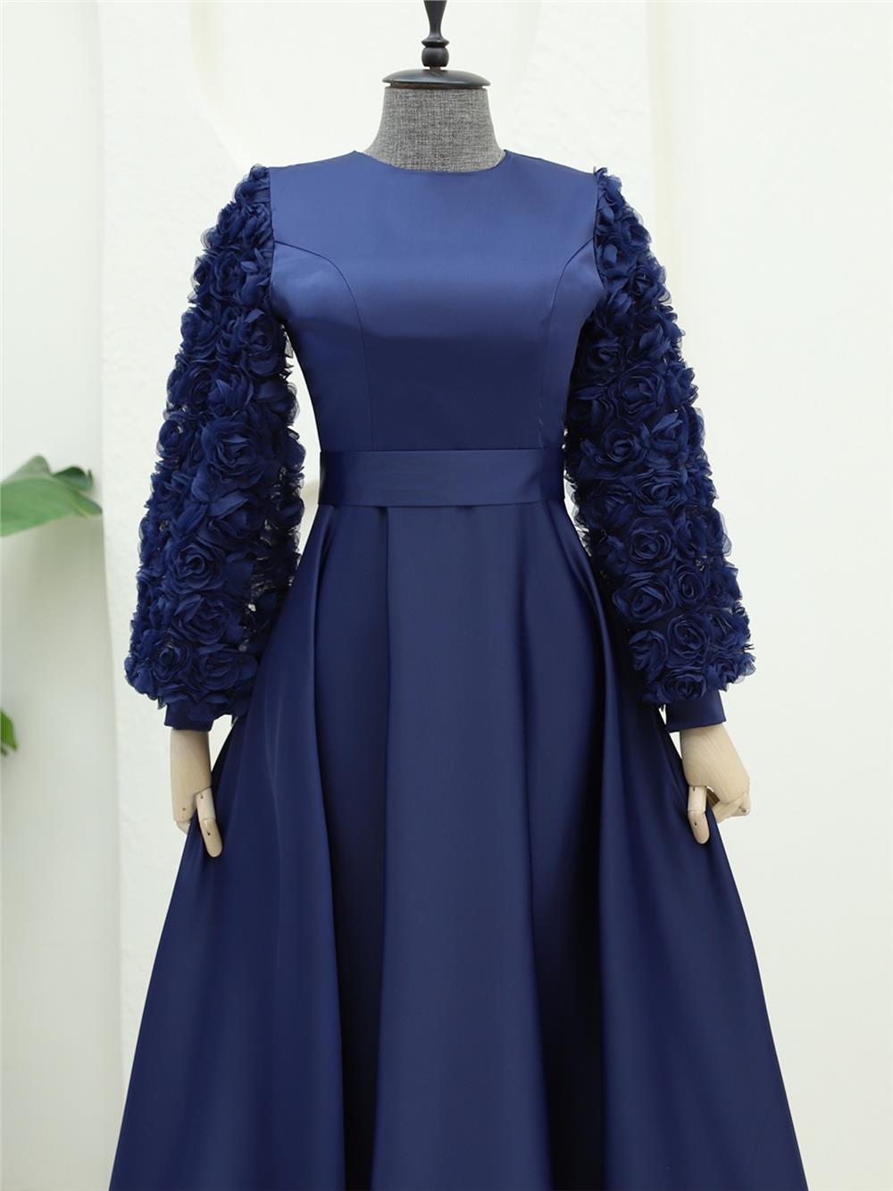 Eteği Ve Kolları Gül Detaylı Saten Abiye -Laci-316-4661-R03