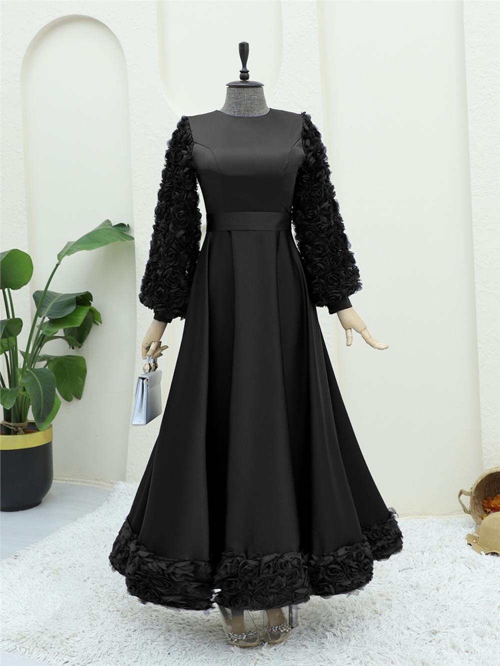 Eteği Ve Kolları Gül Detaylı Saten Abiye -Siyah-316-4661-R01